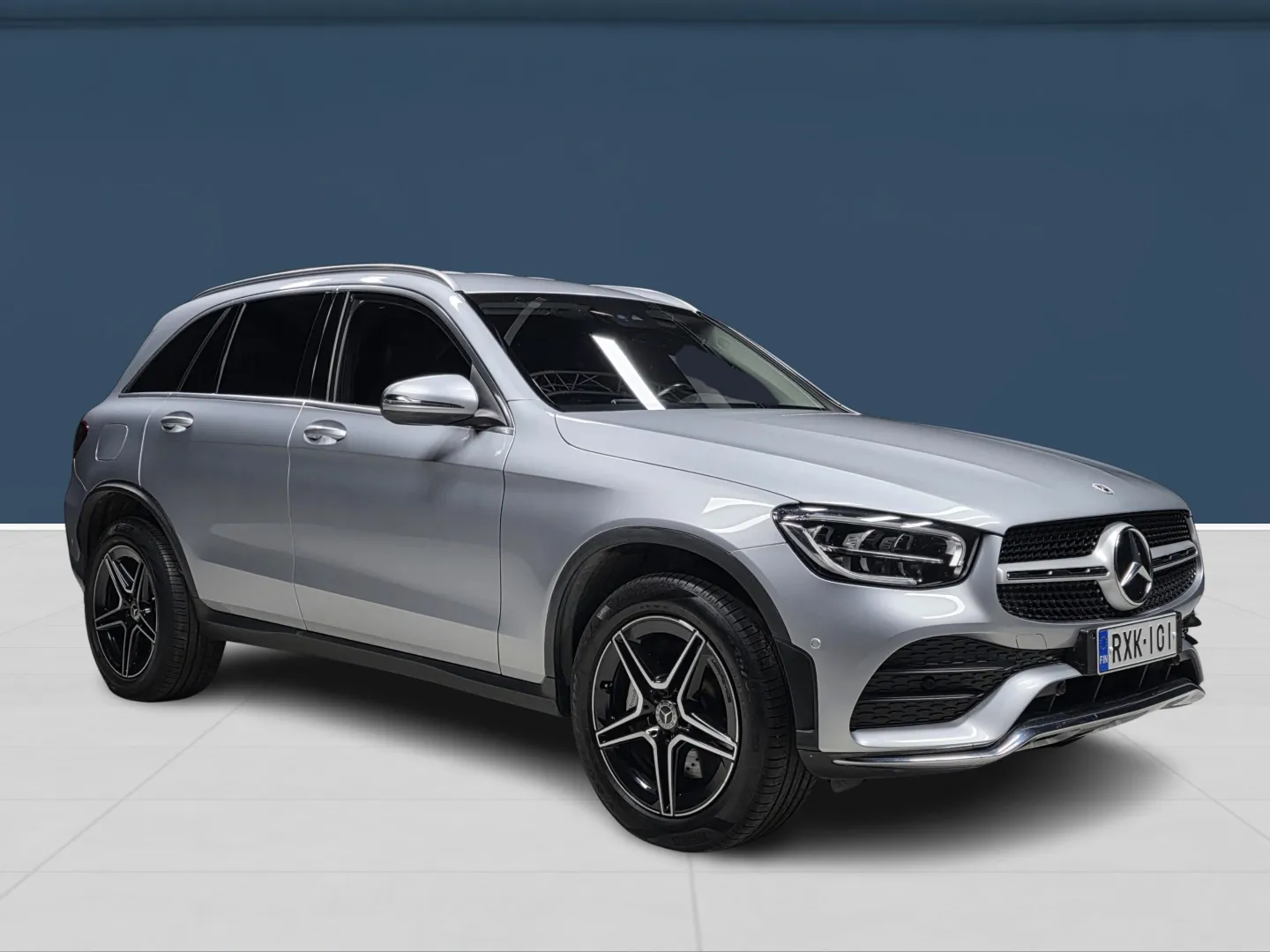 Autokuva 3 - RXK-101