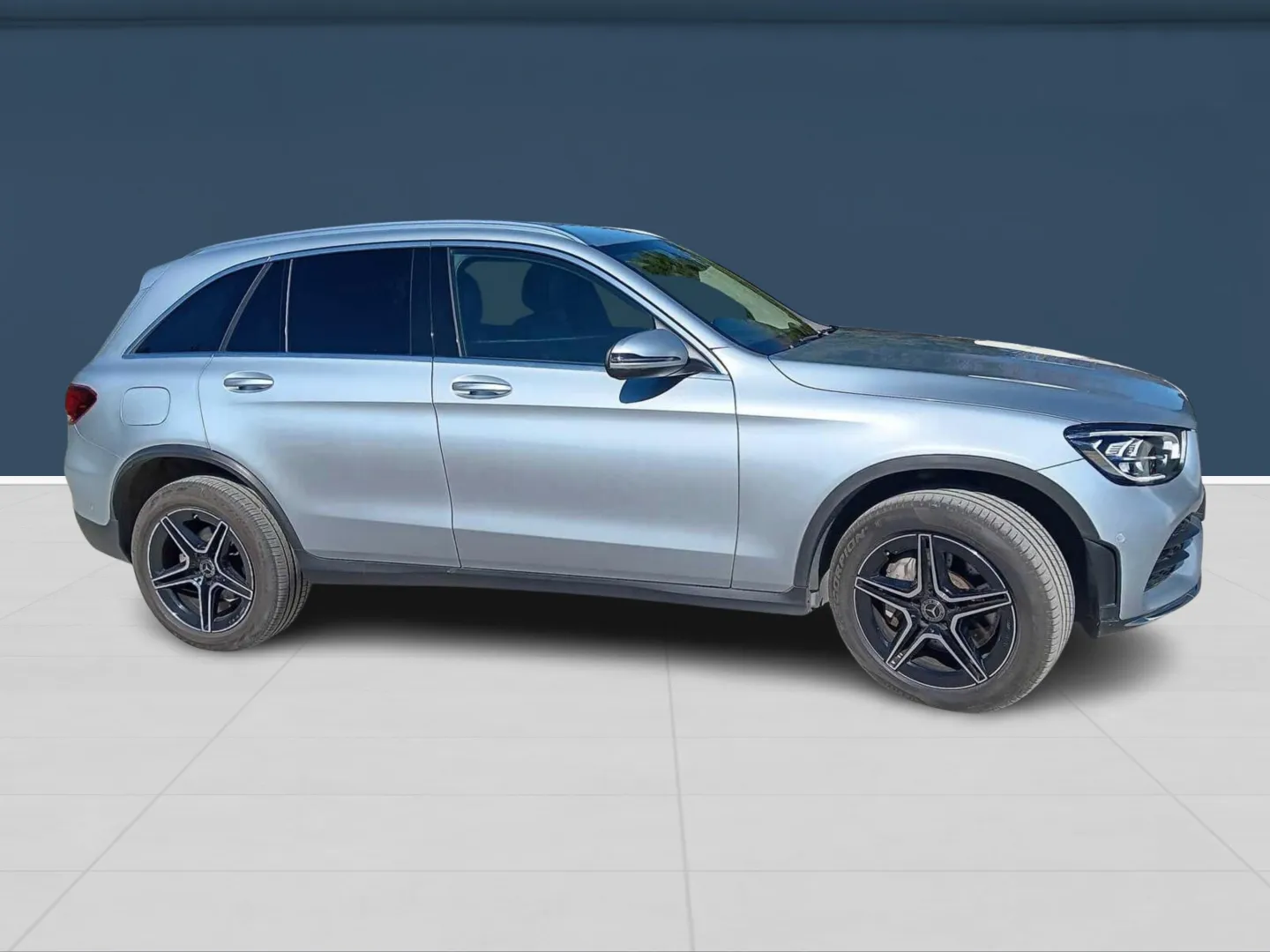 Autokuva 7 - RXK-101
