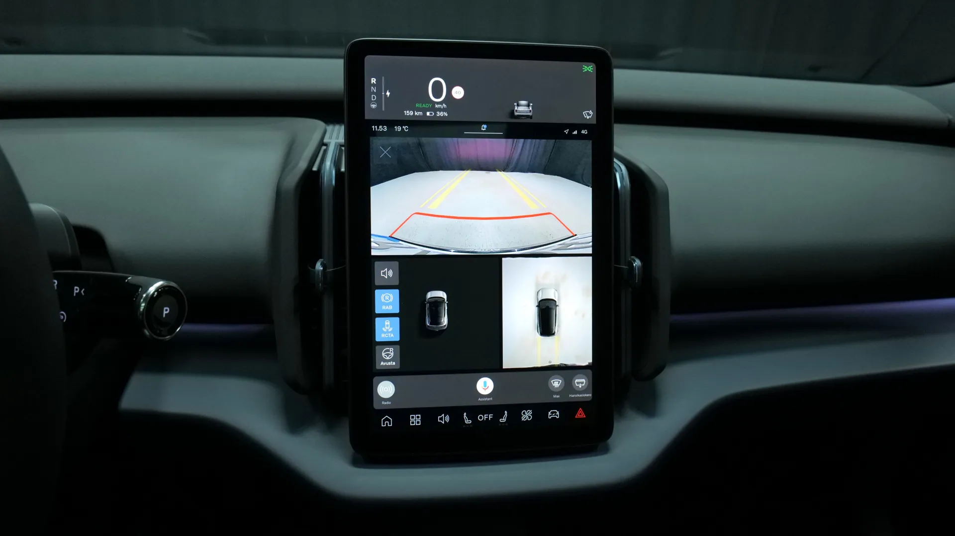 Autokuva 6 - RXM-547