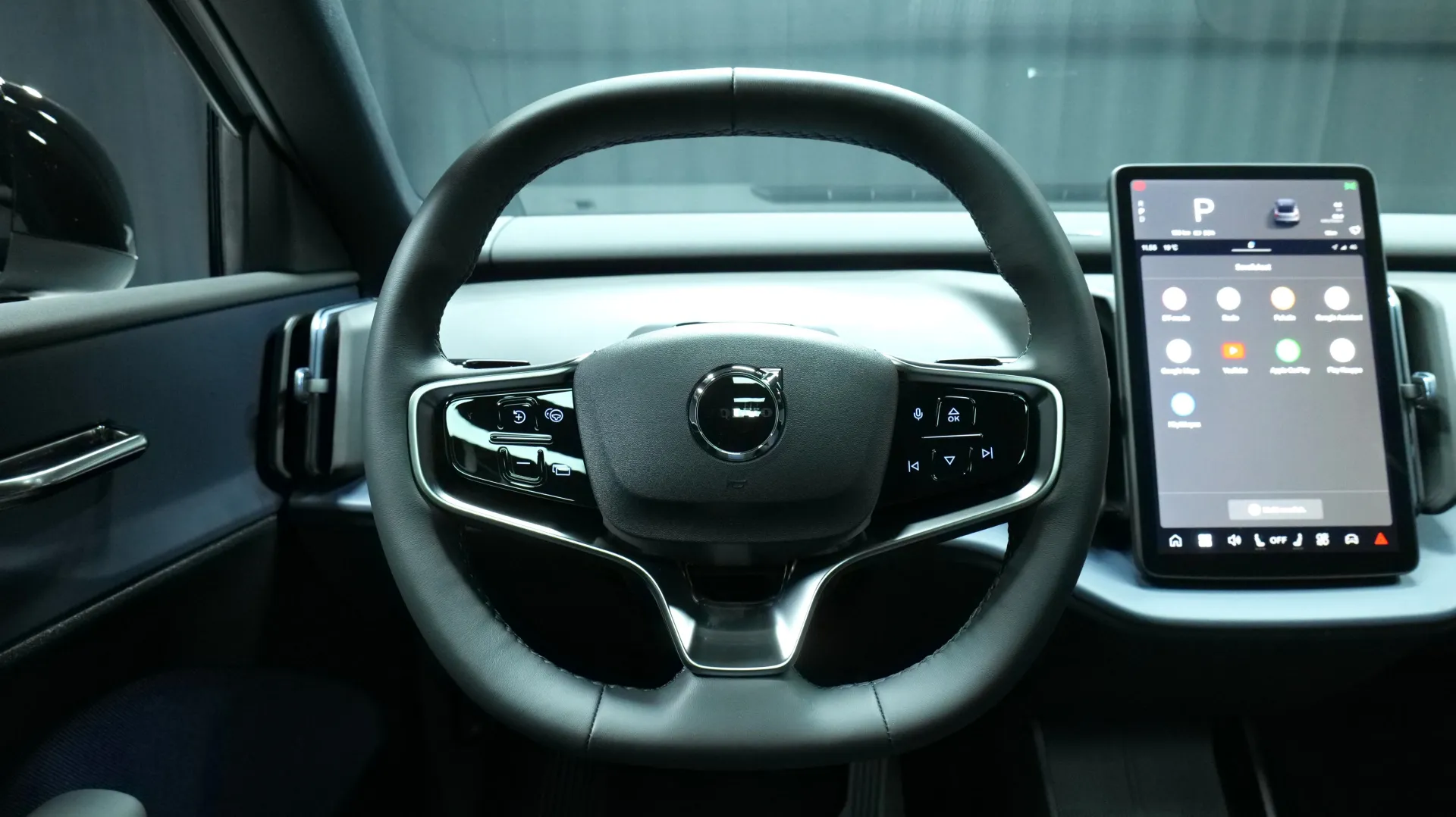 Autokuva 13 - RXM-547