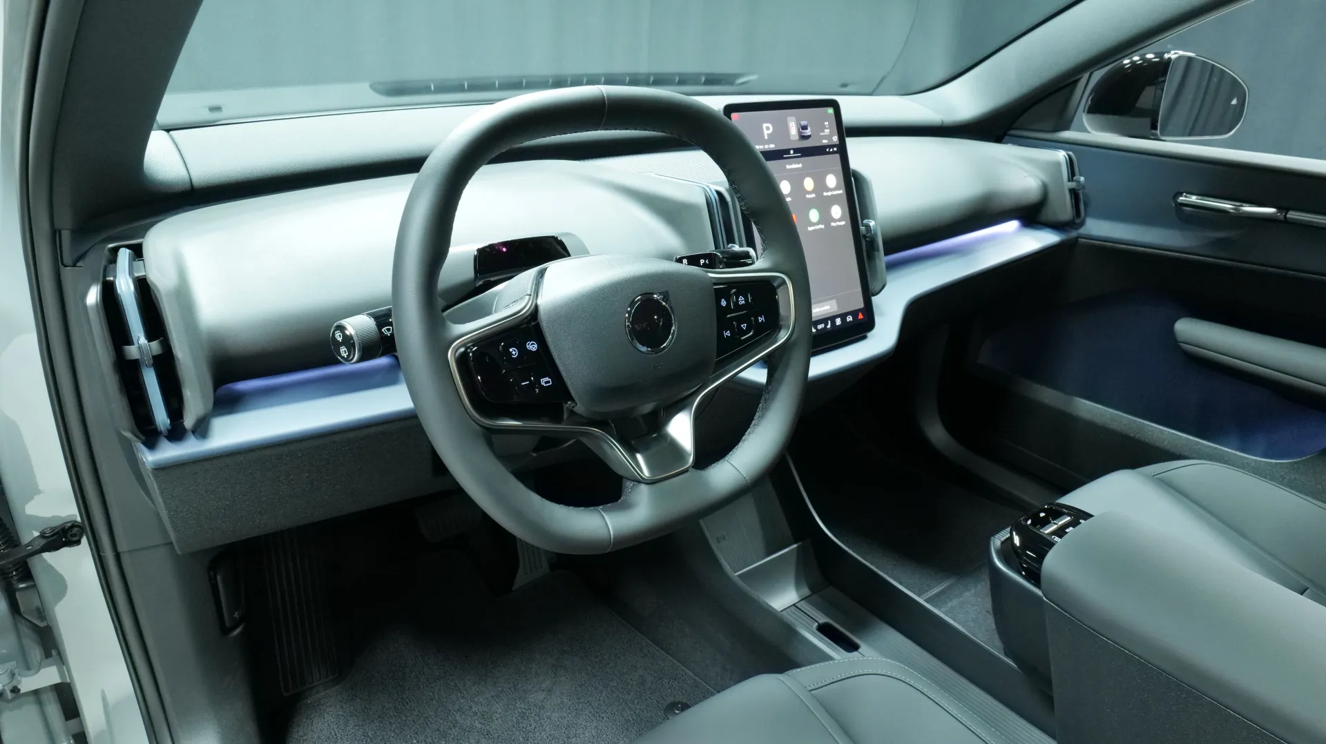 Autokuva 10 - RXM-547