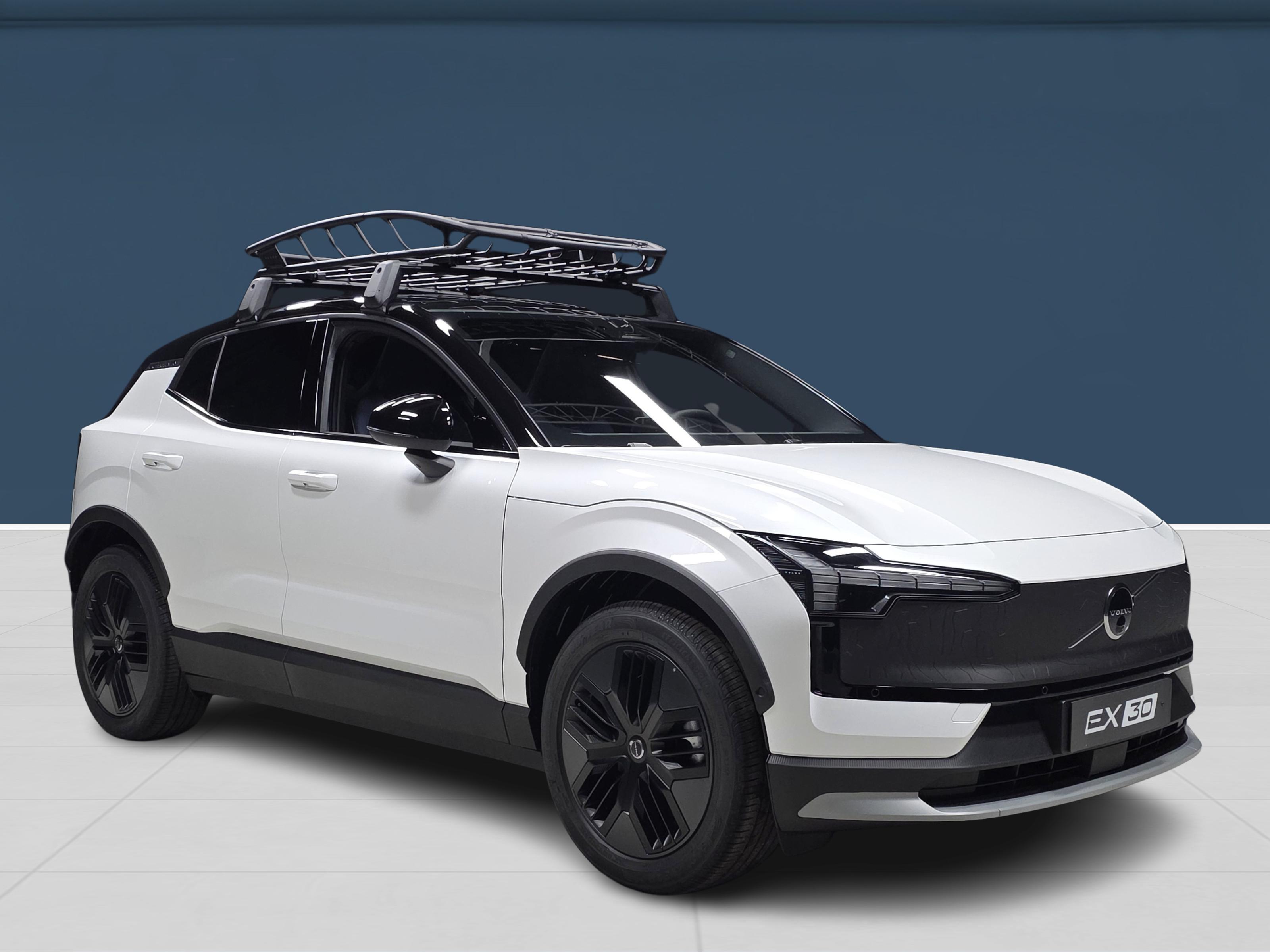 Volvo EX30 Cross Country 2025, kuva 3/16