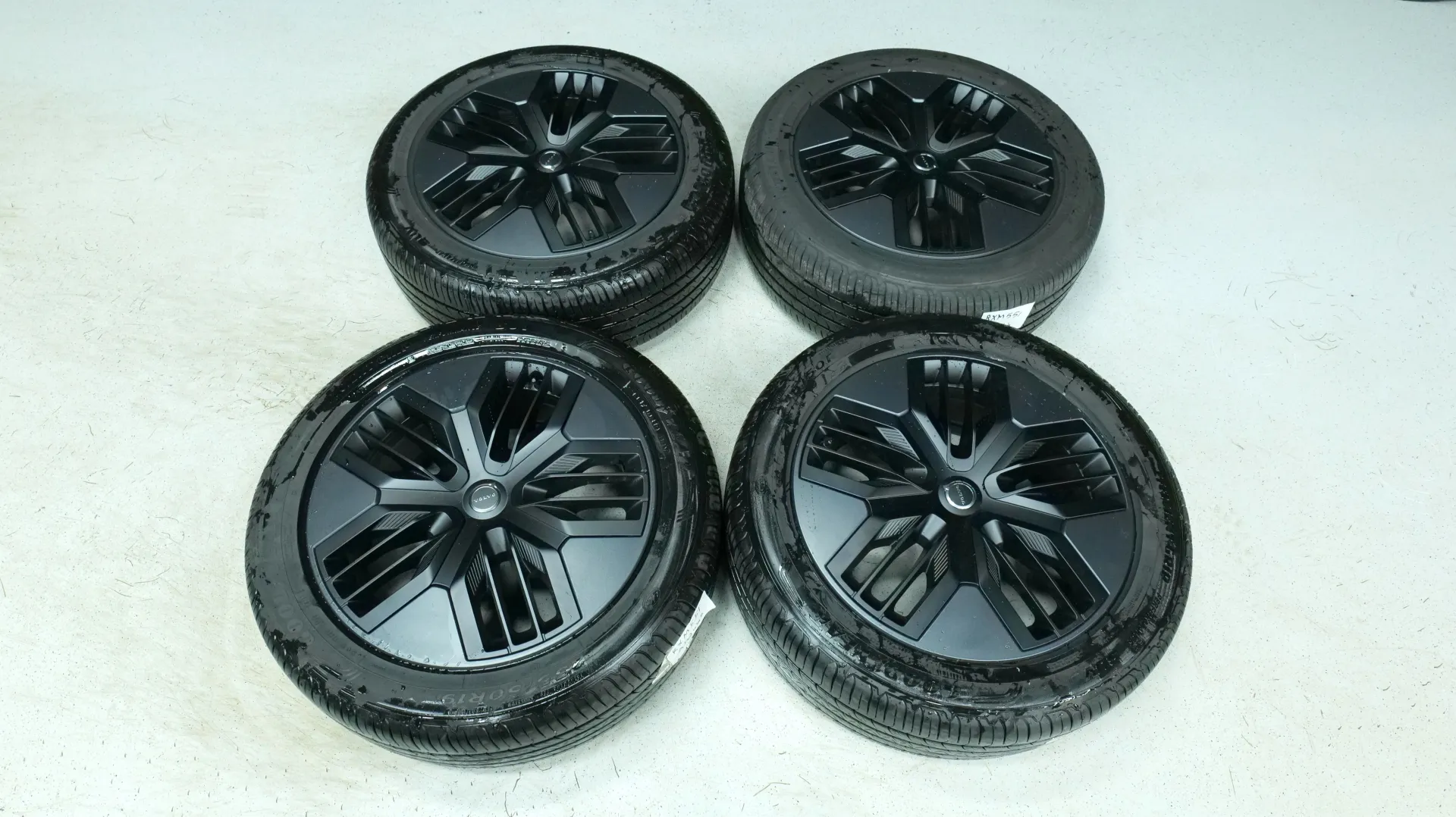 Autokuva 18 - RXM-551