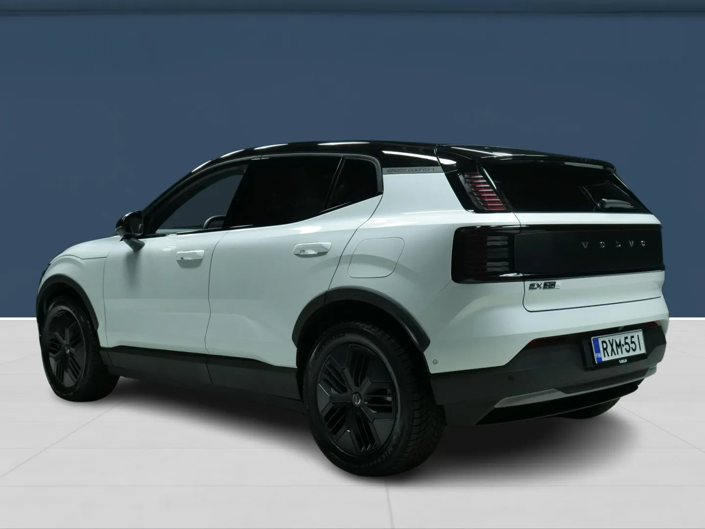 Autokuva 2 - RXM-551
