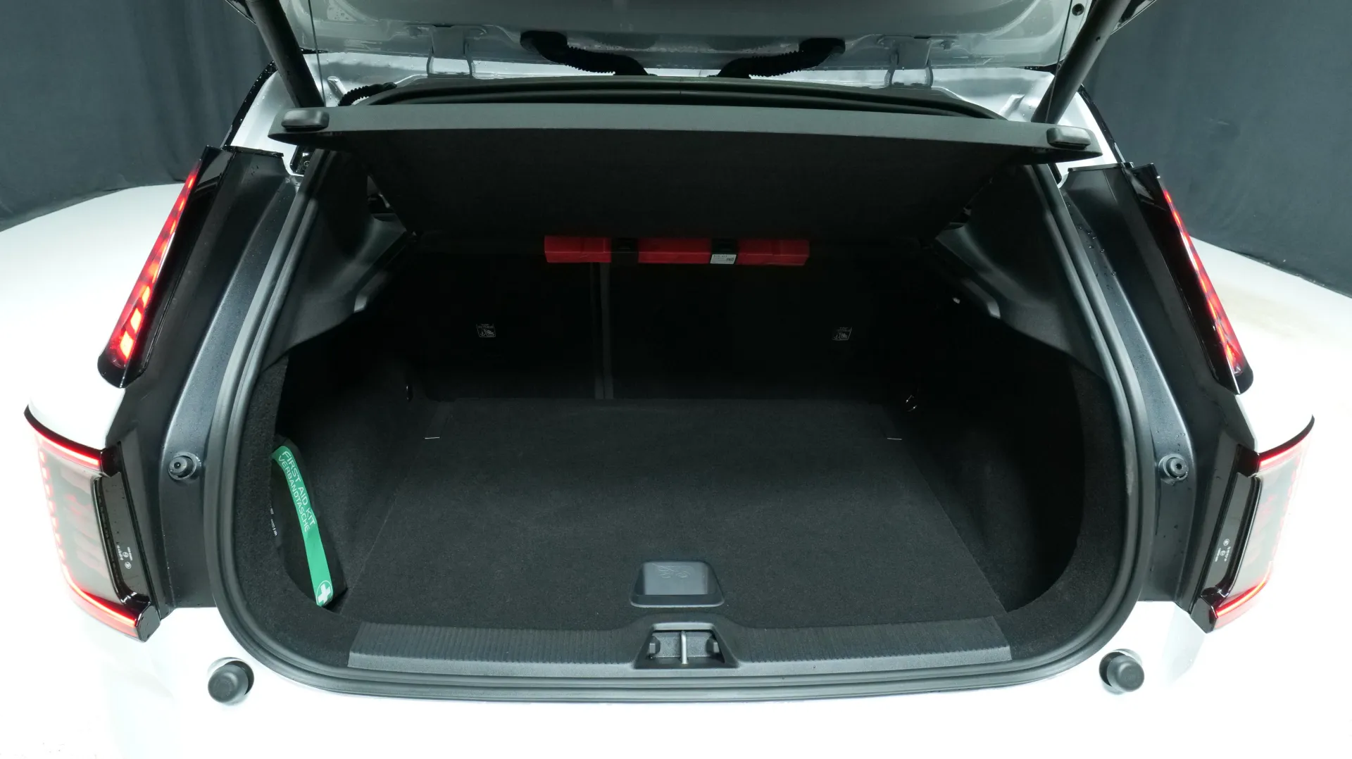 Autokuva 15 - RXM-551