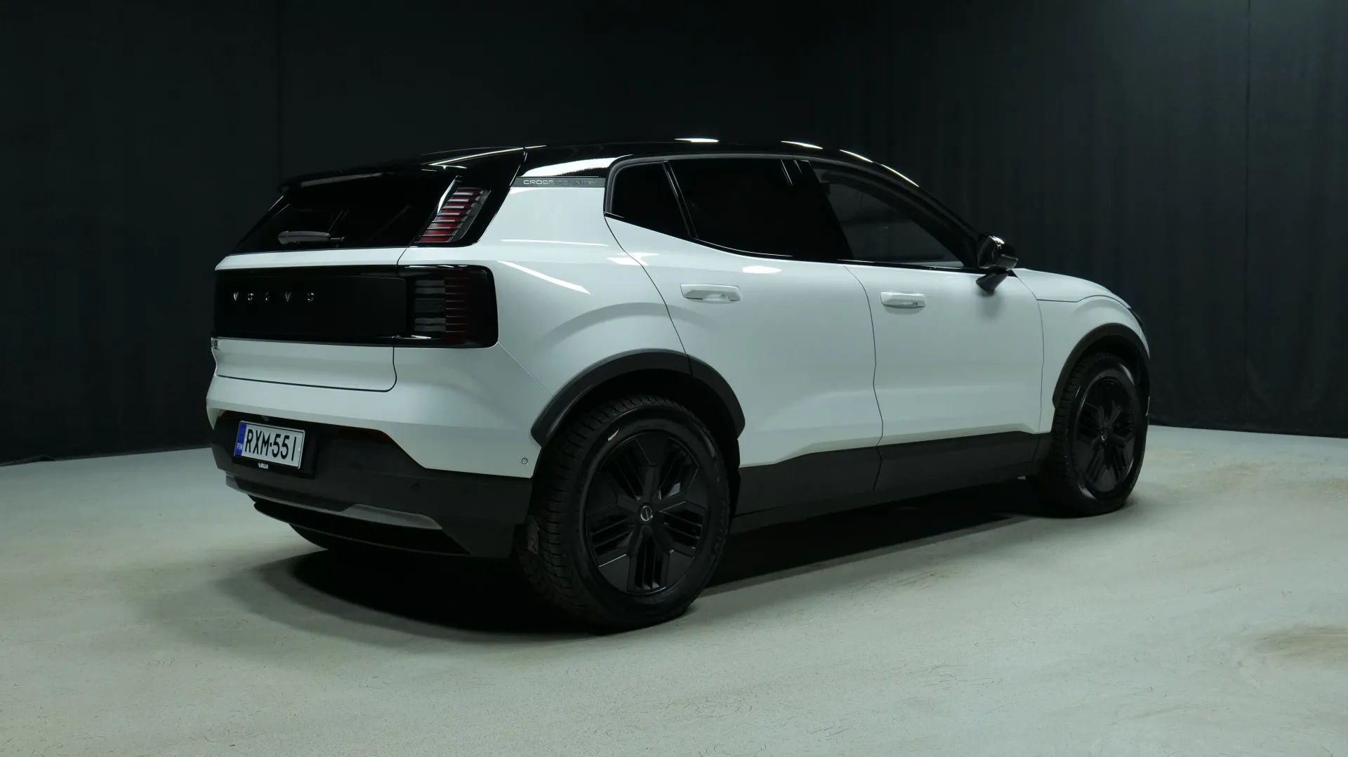 Autokuva 3 - RXM-551