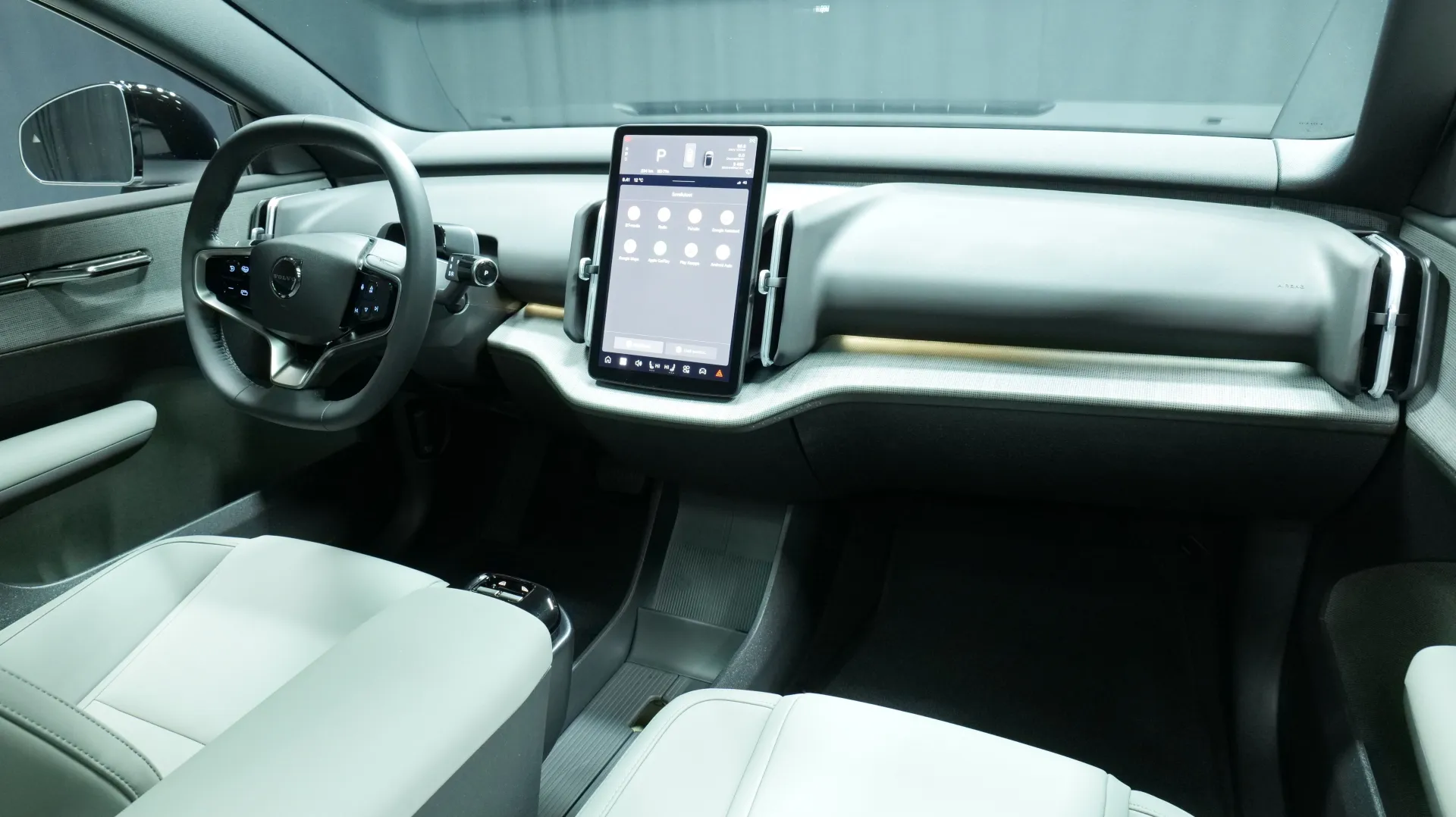 Autokuva 17 - RXM-551