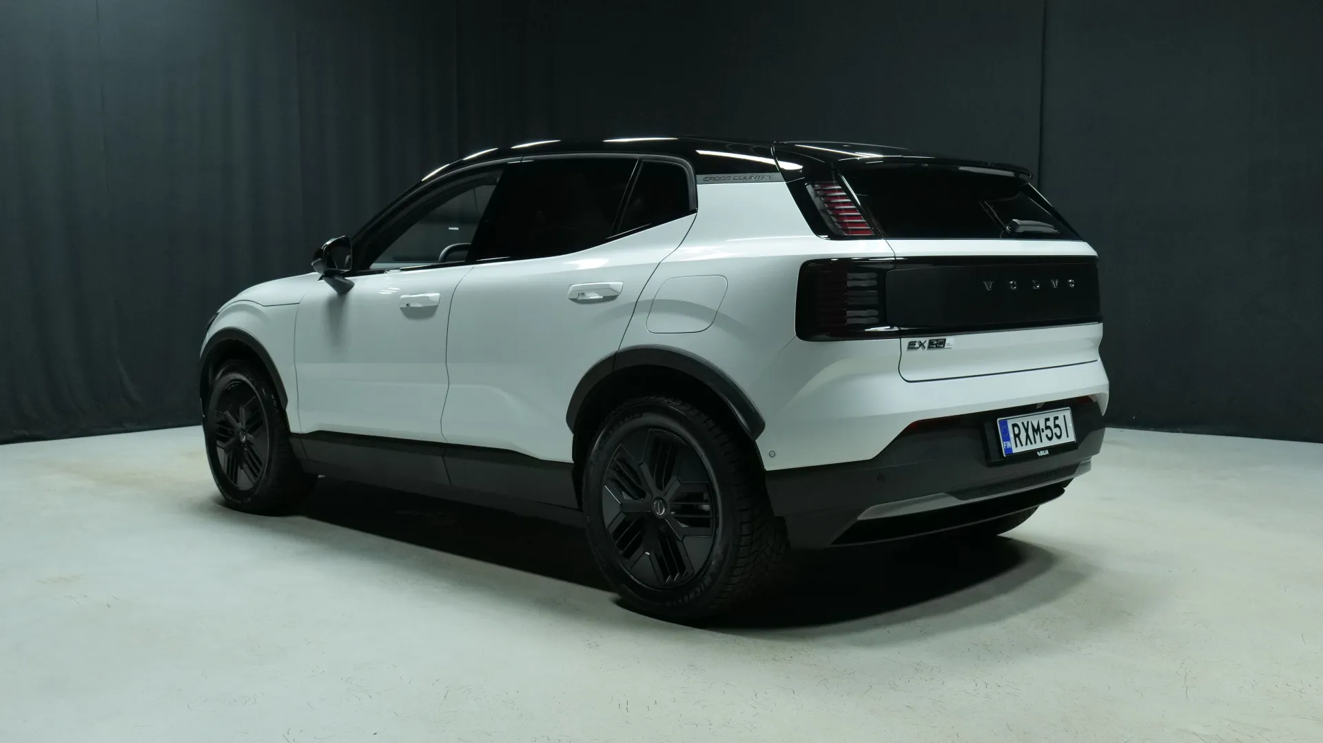 Autokuva 2 - RXM-551