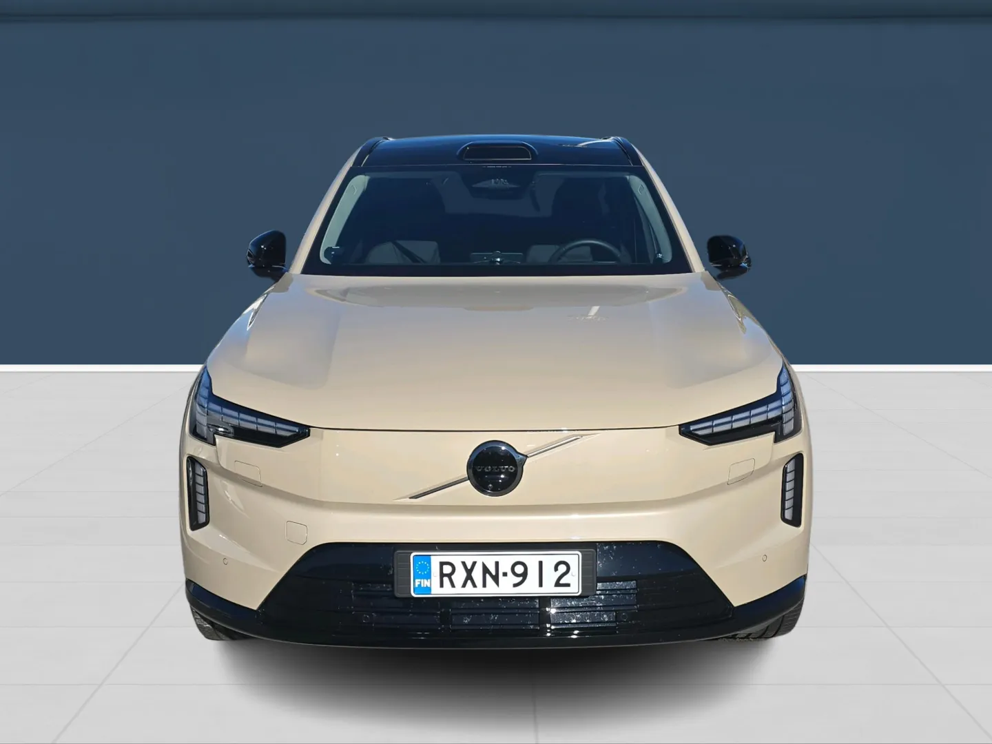 Autokuva 2 - RXN-912