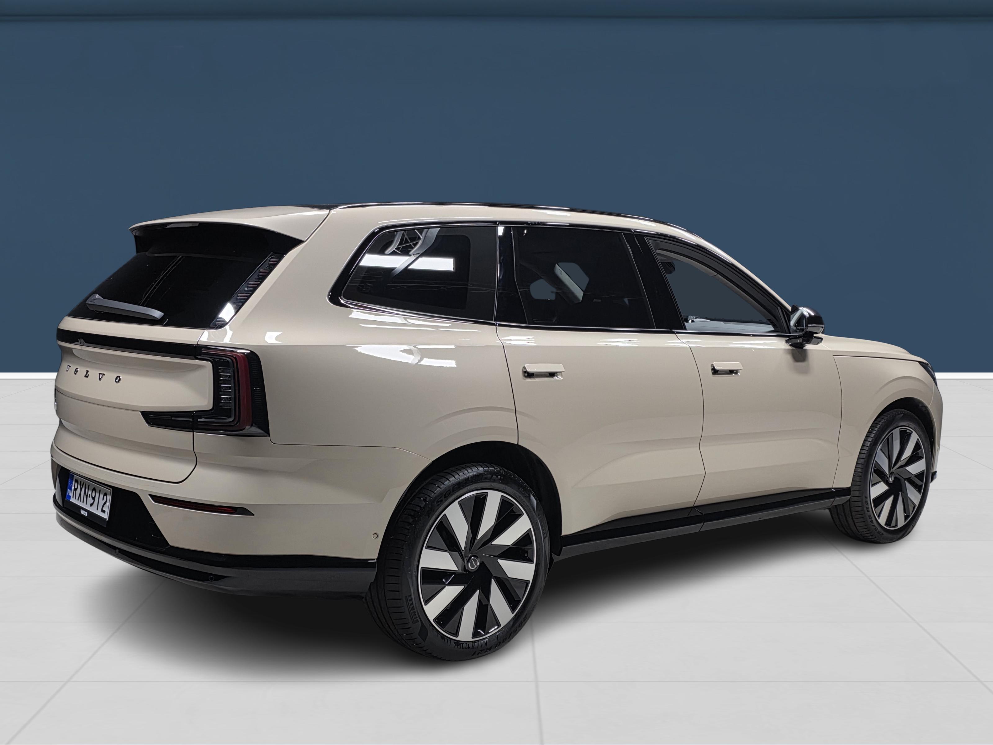 Volvo EX90 Twin Performance Ultra 2025, bild 4/23