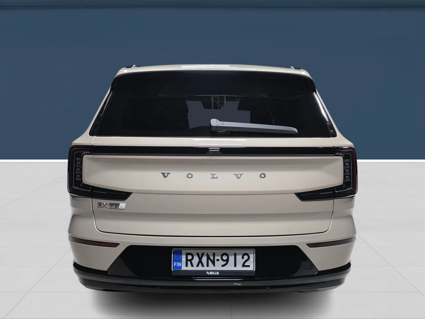Autokuva 5 - RXN-912
