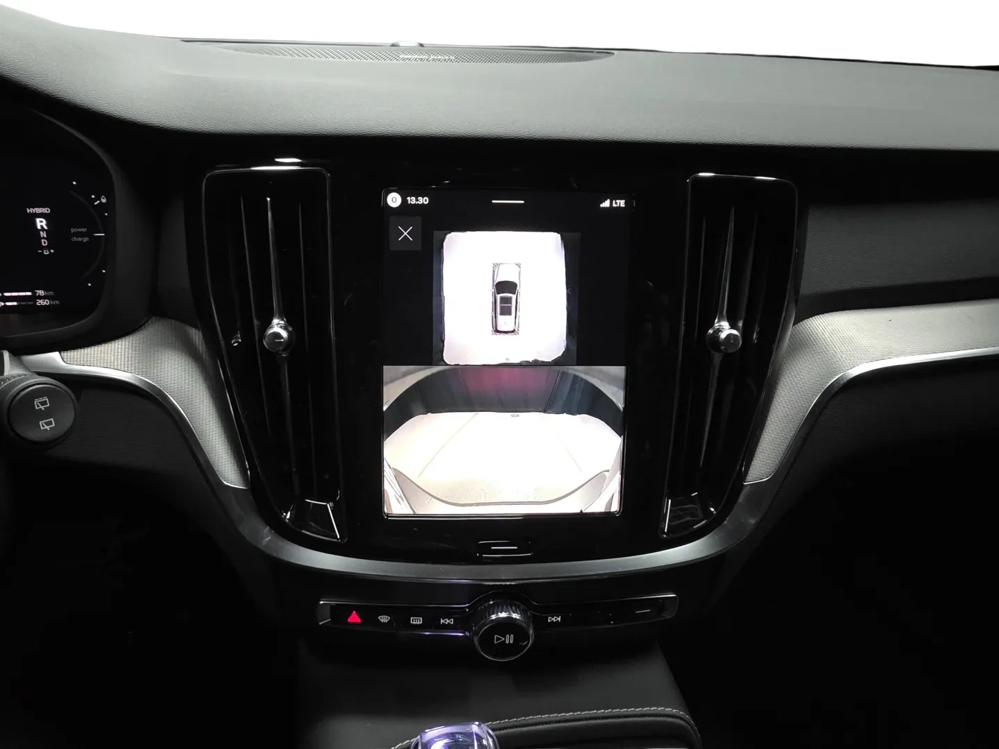 Autokuva 12 - RXO-715