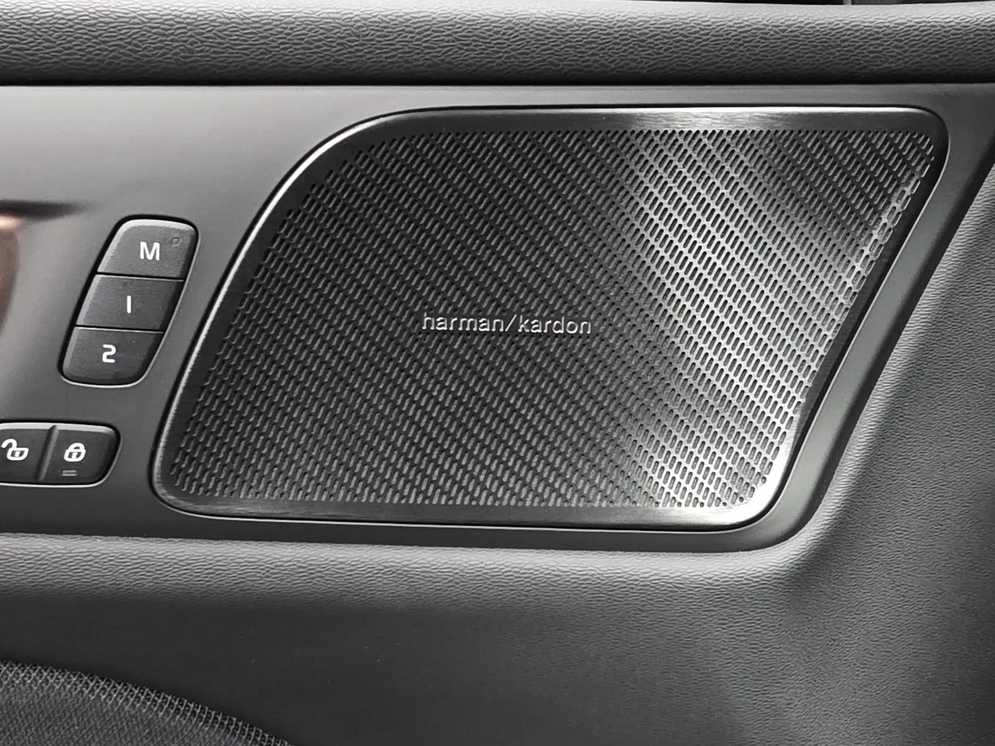 Autokuva 14 - RXO-715