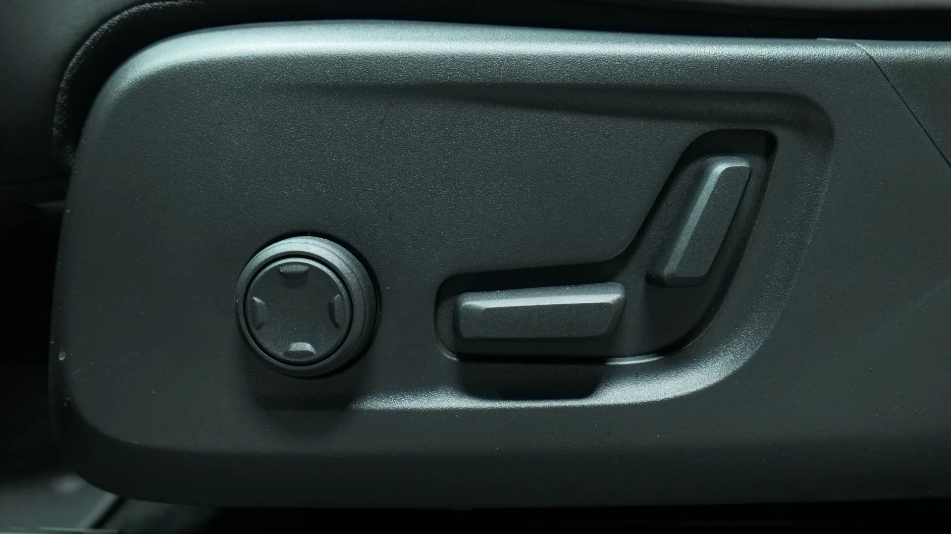 Autokuva 10 - RXO-980