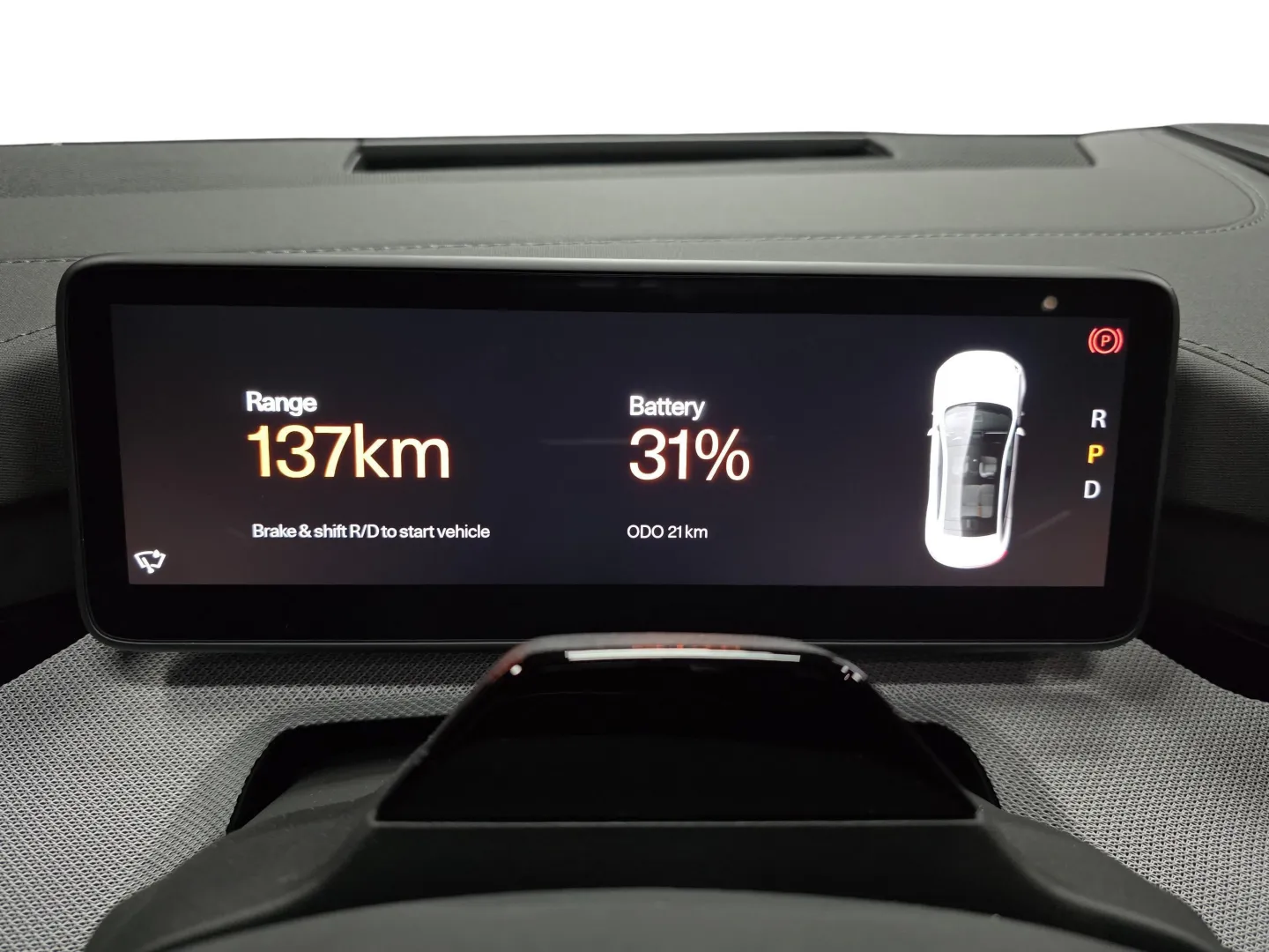 Autokuva 7 - RXP-107