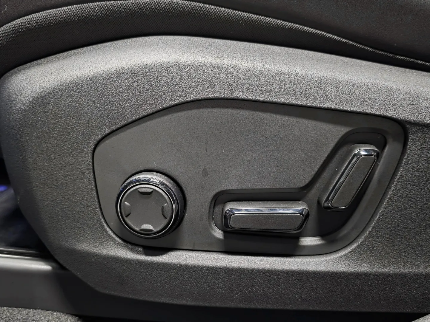 Autokuva 15 - RXP-112