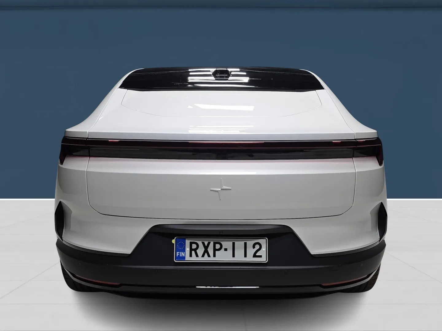 Autokuva 5 - RXP-112