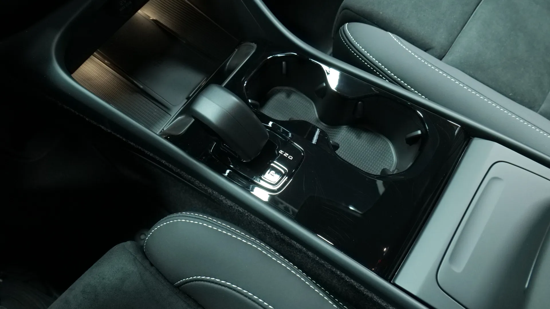 Autokuva 9 - RXR-391