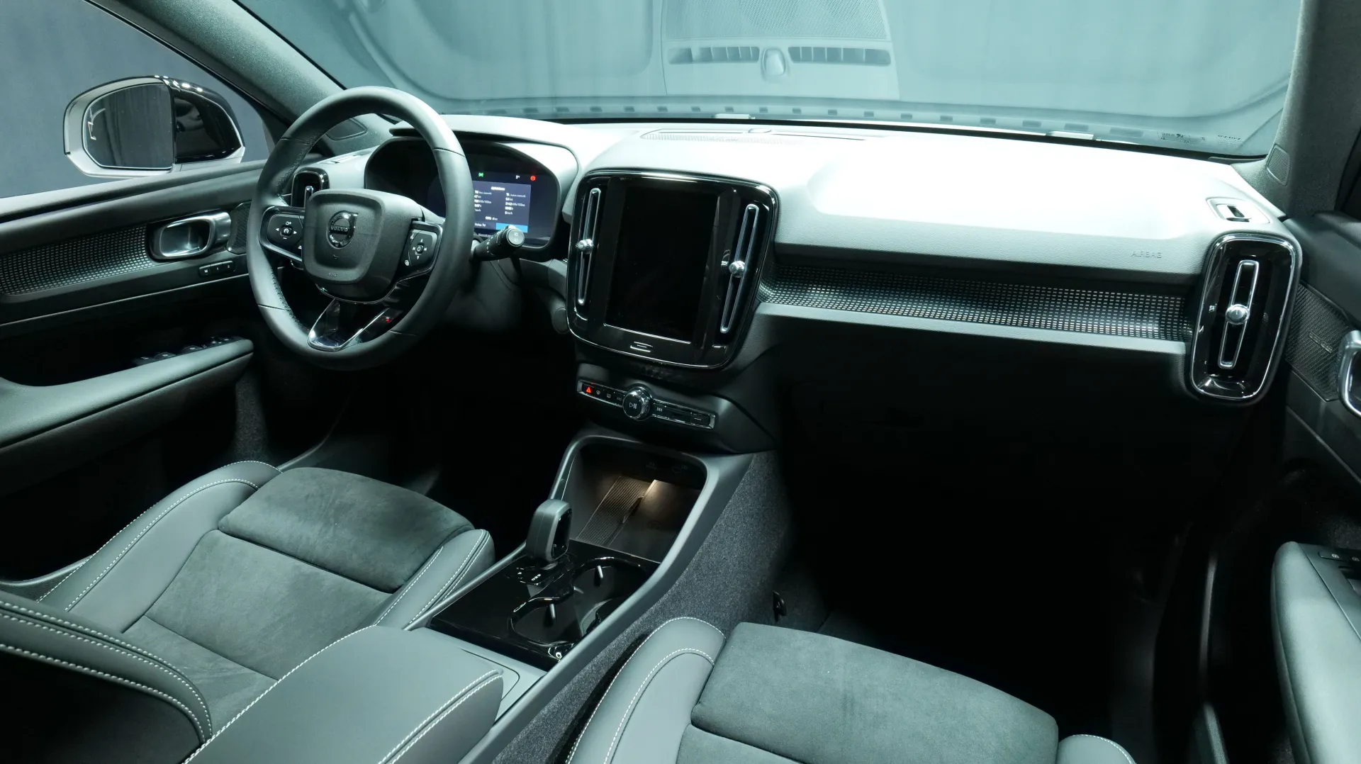 Autokuva 18 - RXR-391