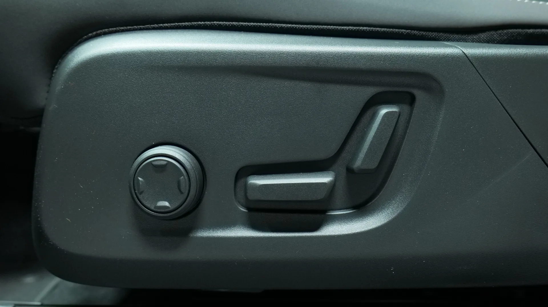 Autokuva 11 - RXR-394