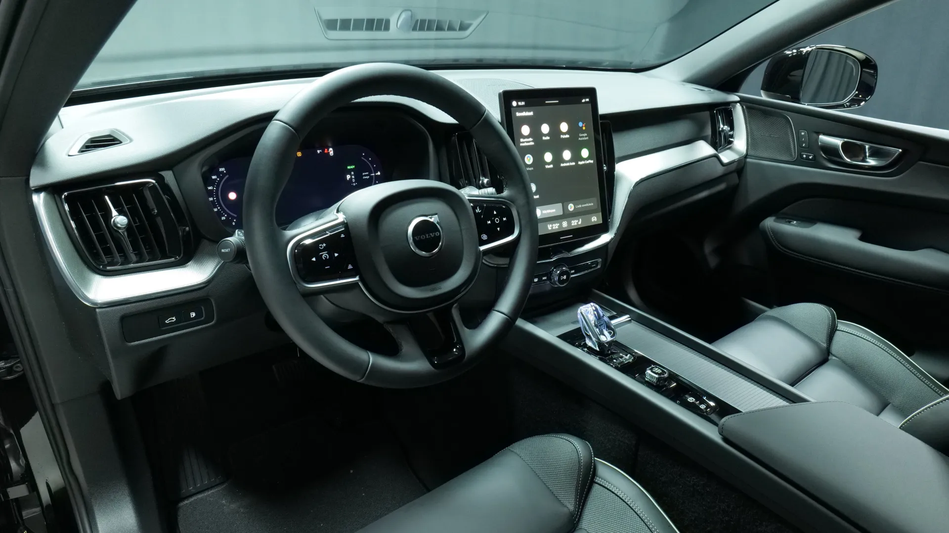 Autokuva 13 - RXR-957