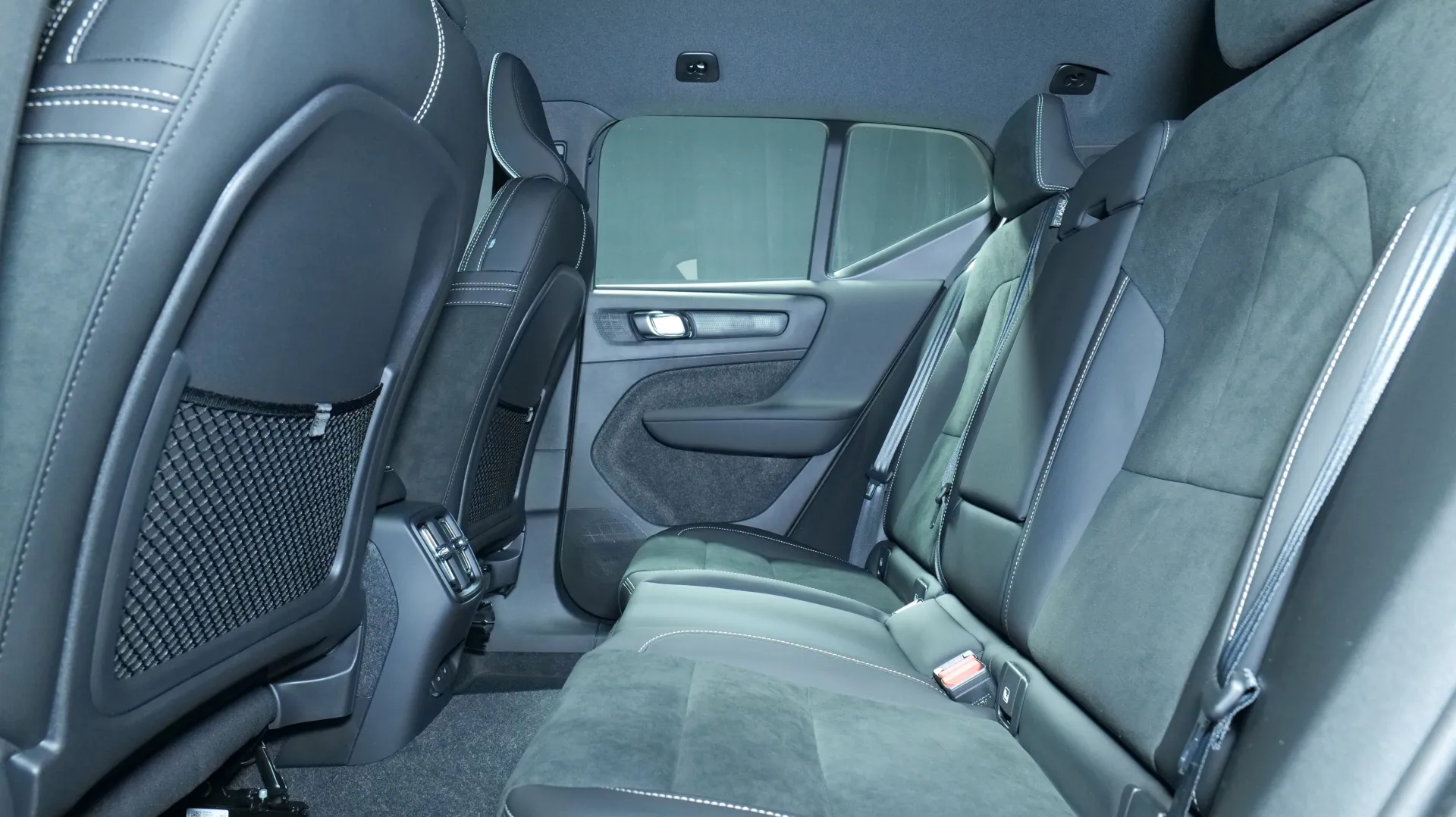 Autokuva 16 - RXR-959