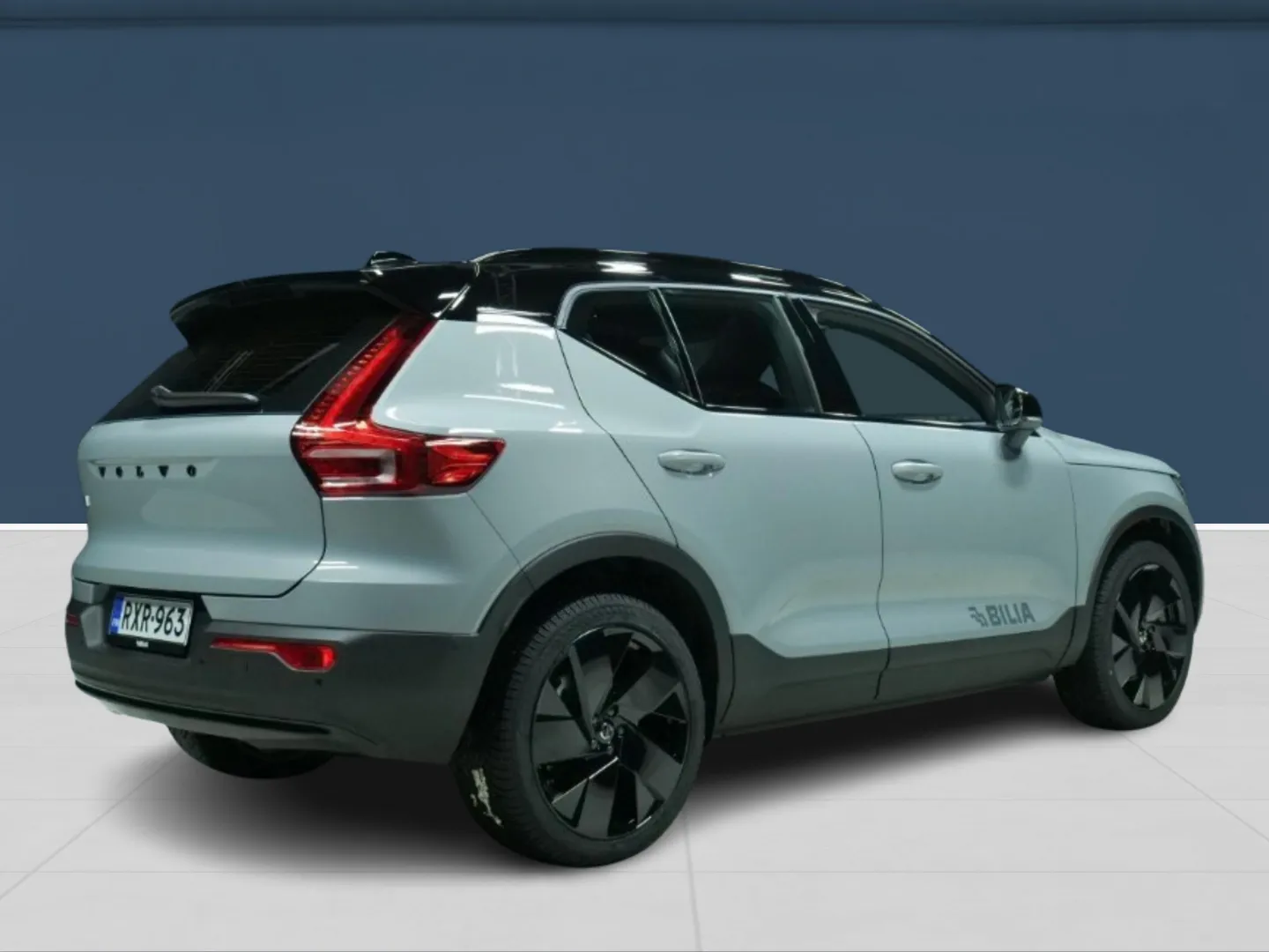 Autokuva 4 - RXR-963