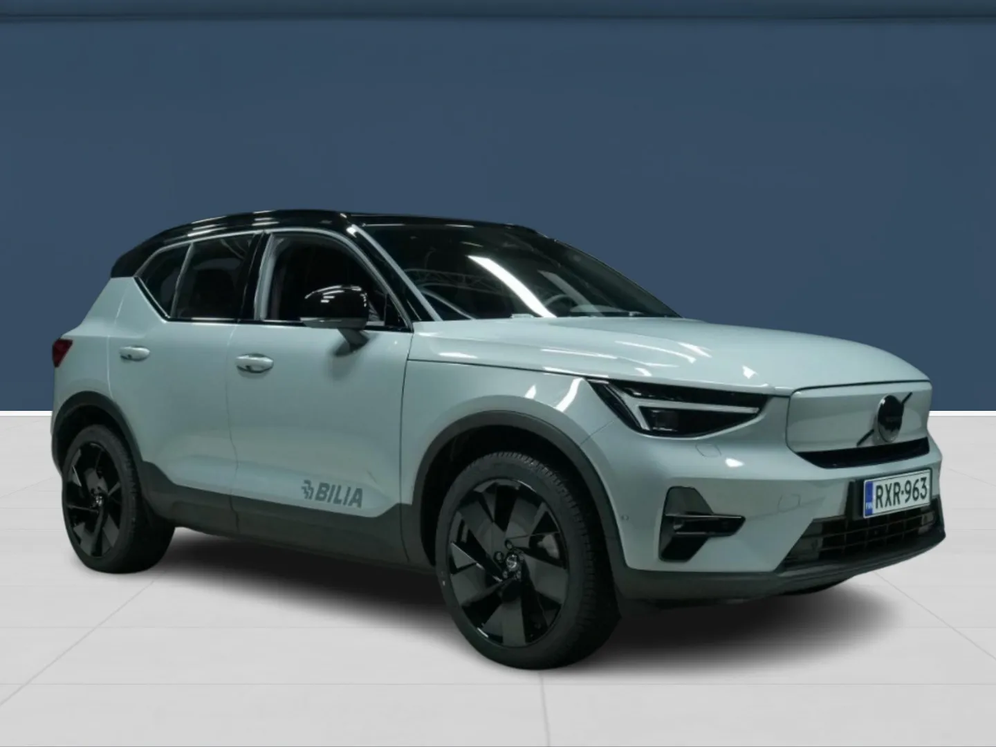 Autokuva 3 - RXR-963