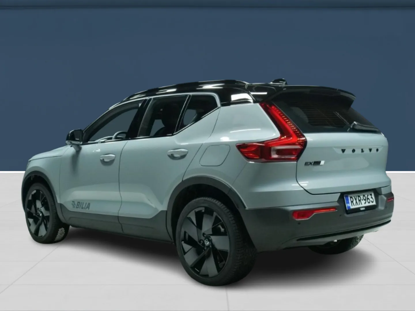Autokuva 6 - RXR-963