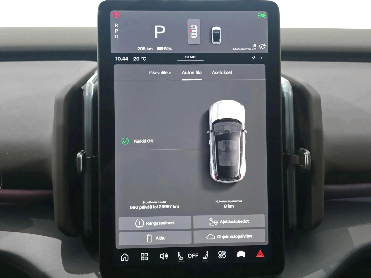 Autokuva 6 - RXR-972