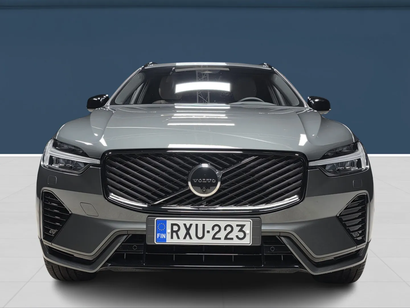Autokuva 2 - RXU-223