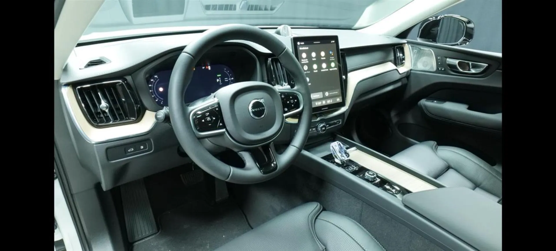 Autokuva 11 - RXU-644