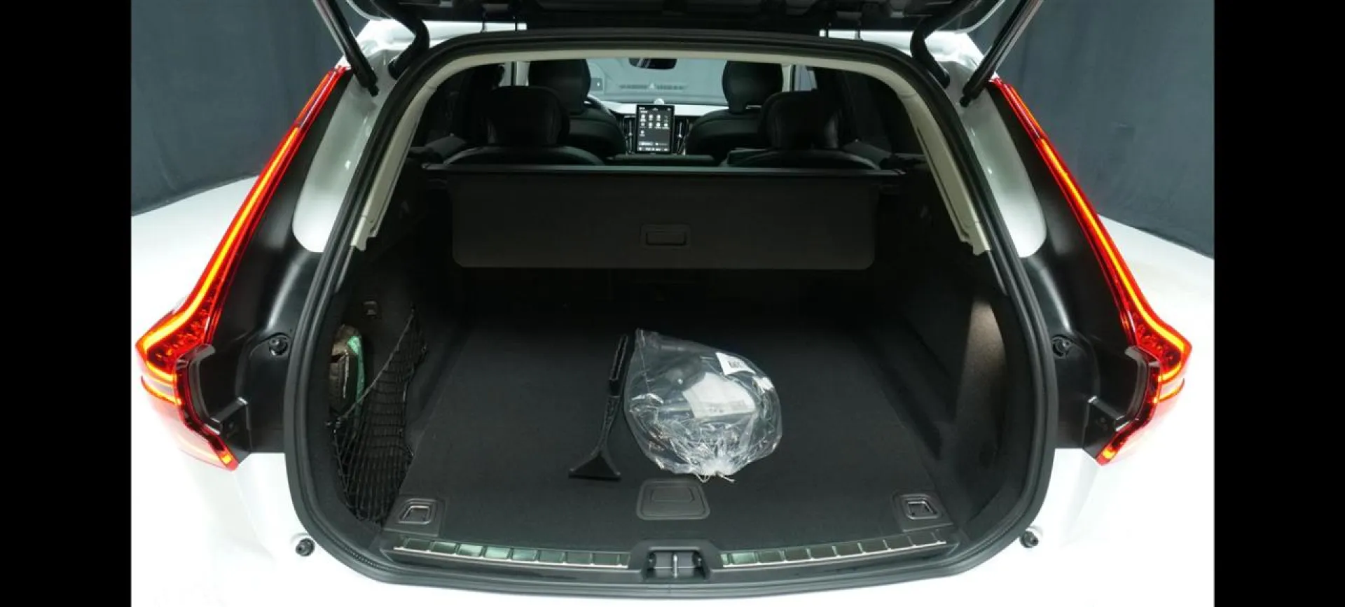 Autokuva 7 - RXU-644