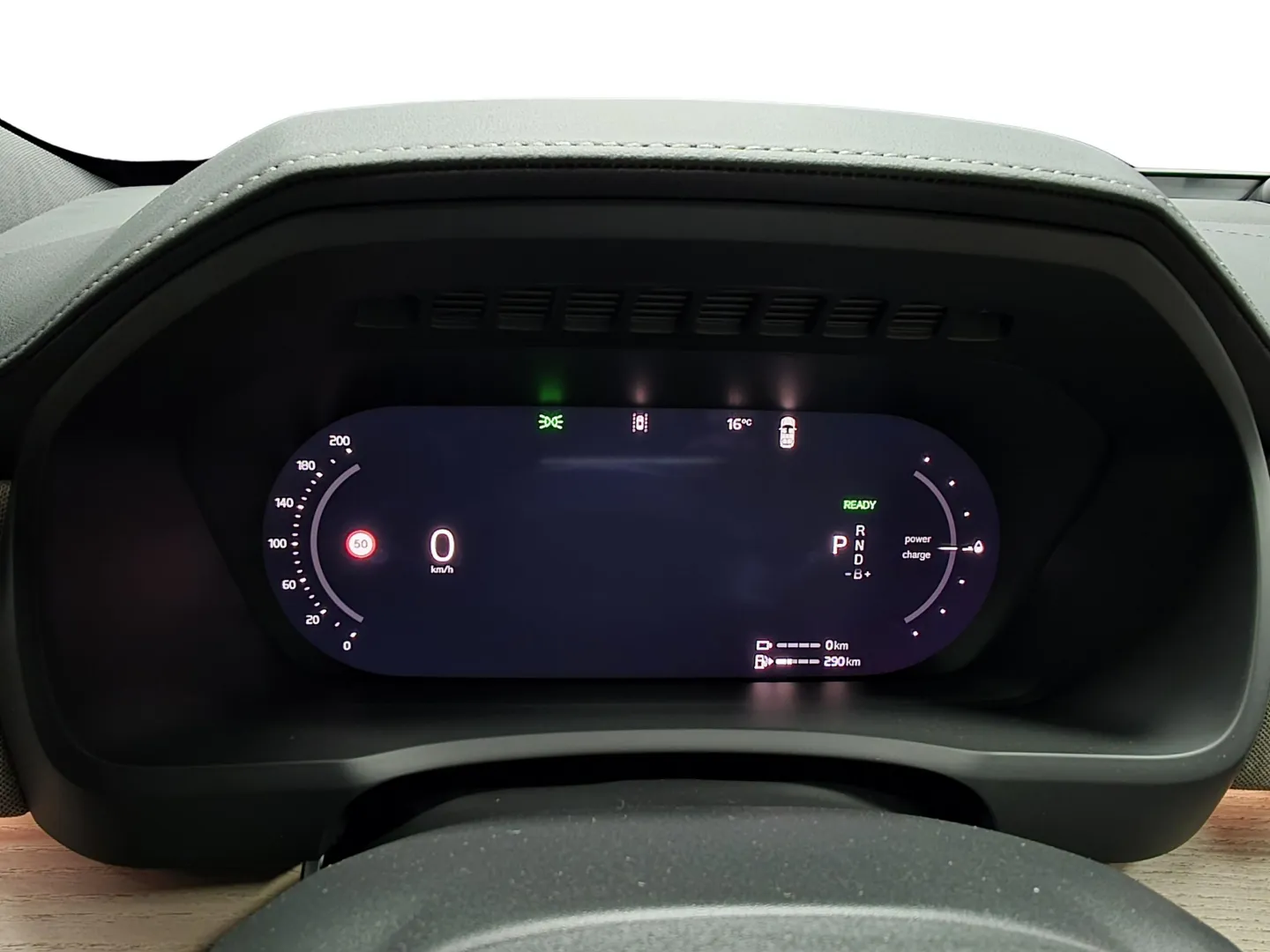 Autokuva 7 - RXU-663