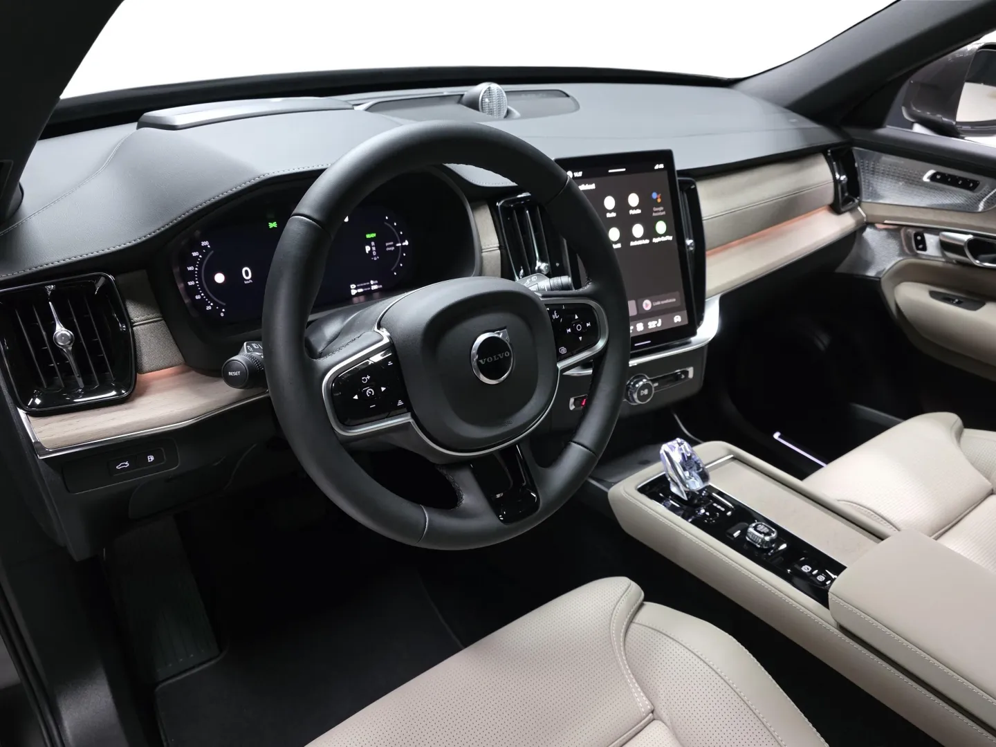 Autokuva 8 - RXU-663