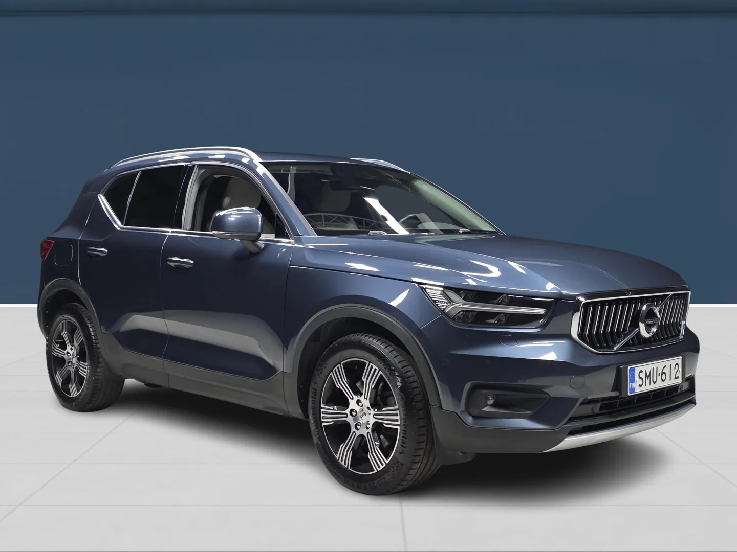 Autokuva 3 - SMU-612