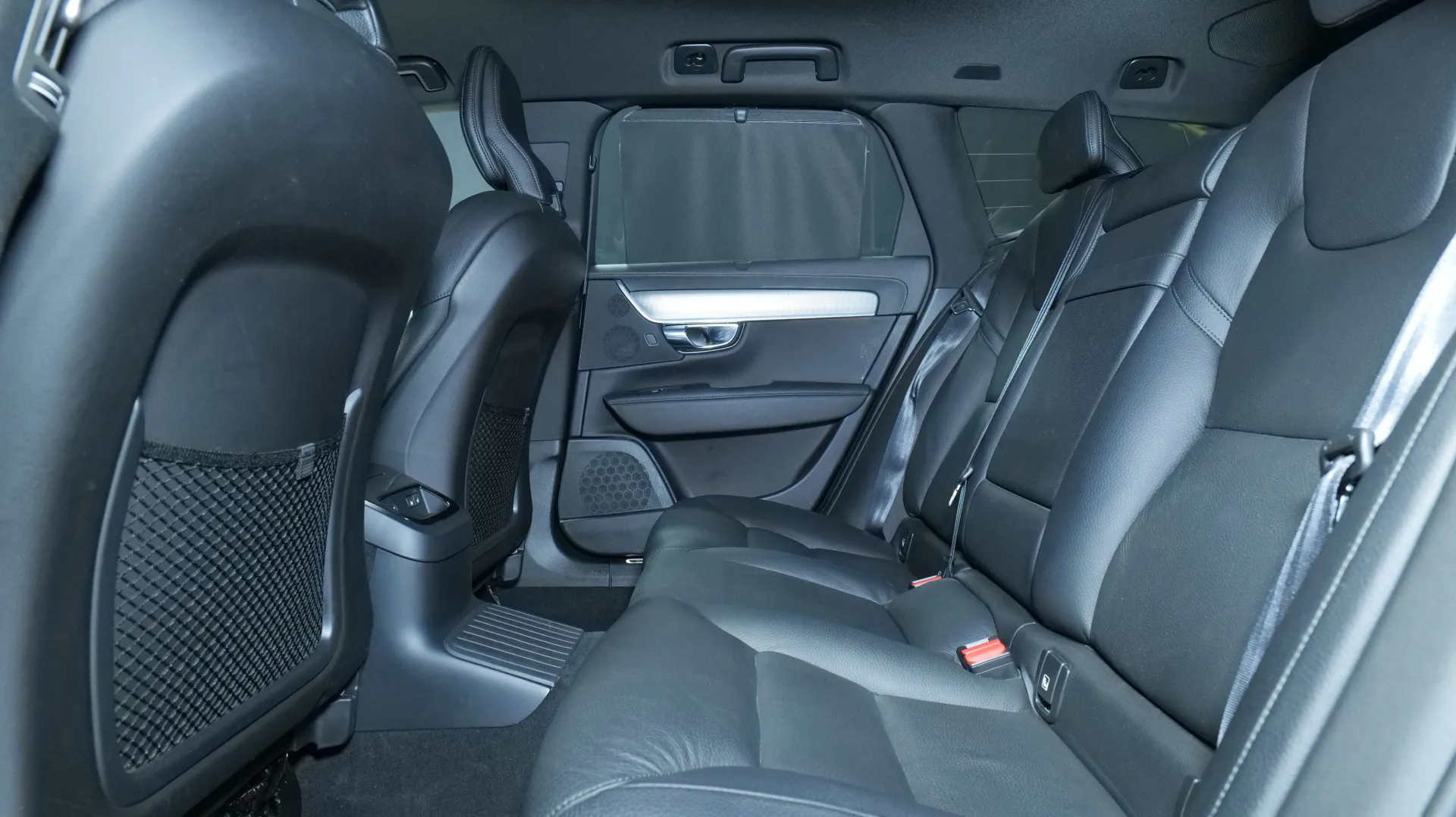 Autokuva 17 - SOJ-608