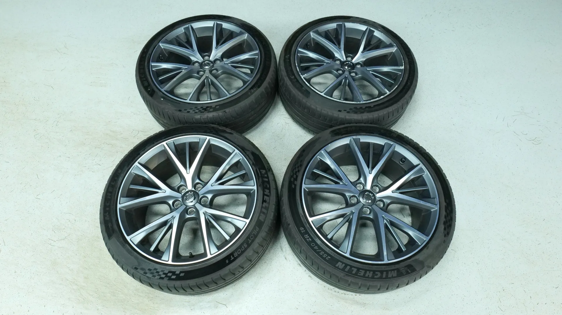 Autokuva 20 - SOJ-608