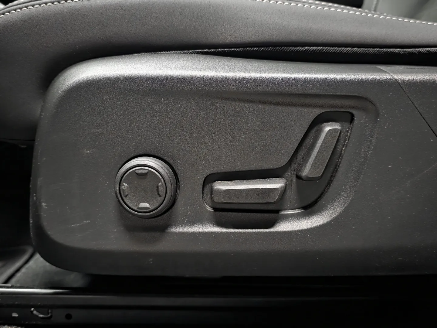 Autokuva 16 - SOV-105