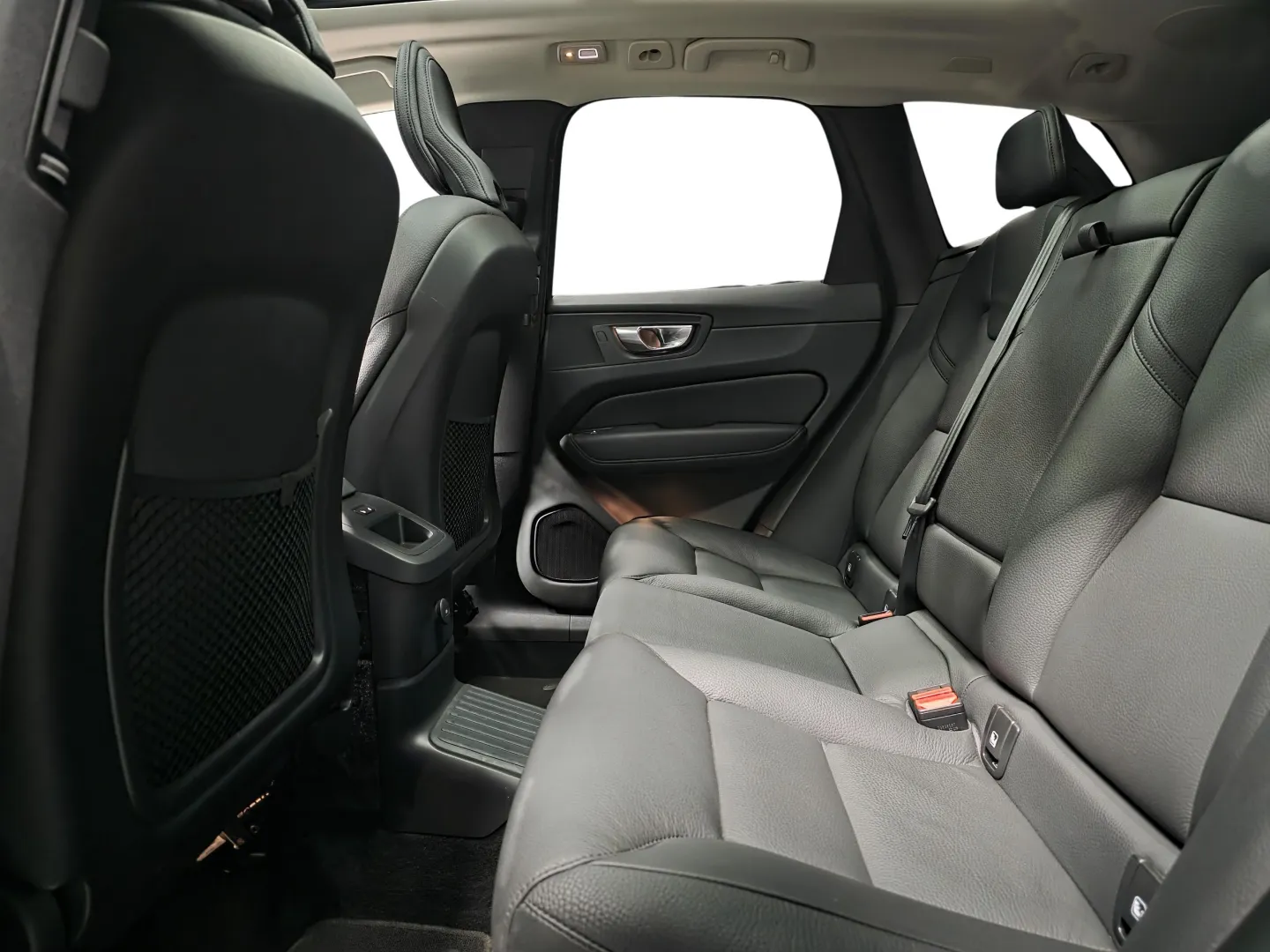 Autokuva 9 - SPB-233