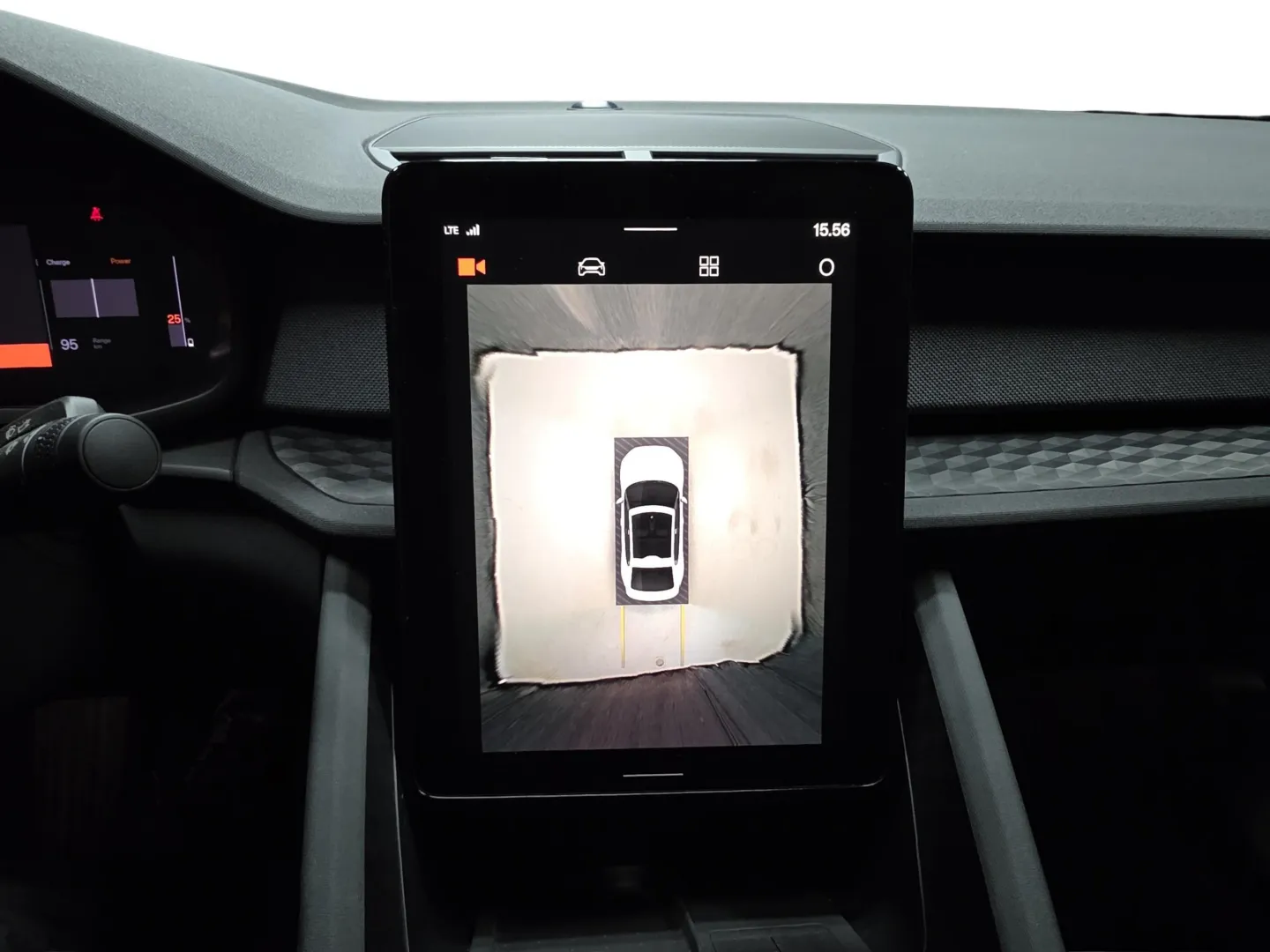 Autokuva 13 - SPJ-612