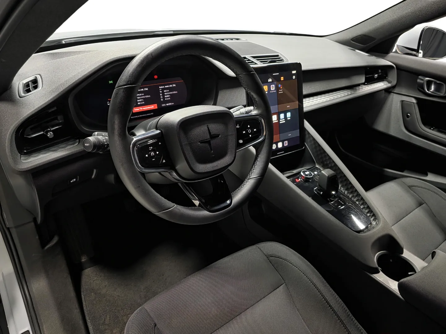 Autokuva 8 - SPJ-612