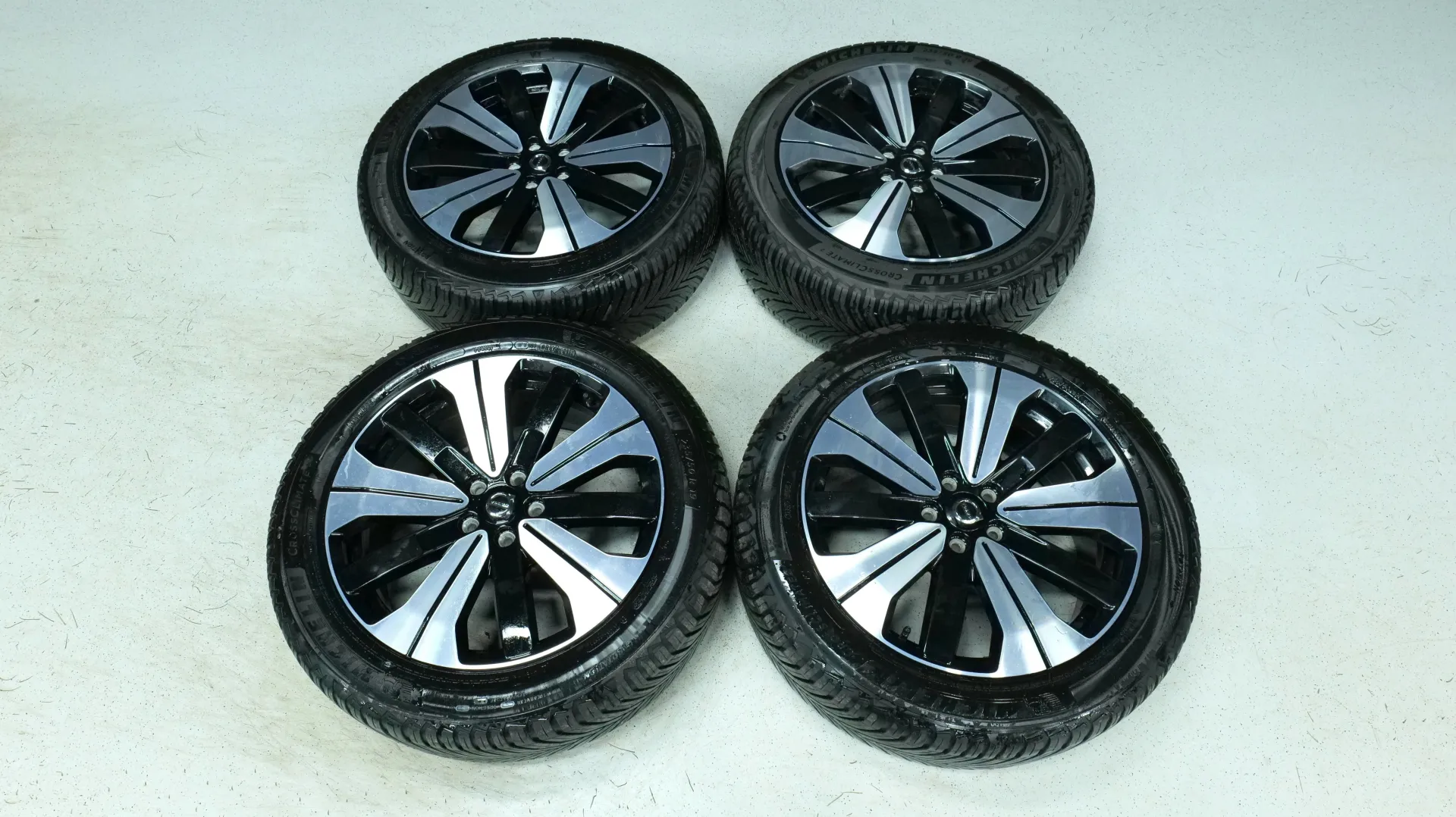 Autokuva 21 - SPK-248