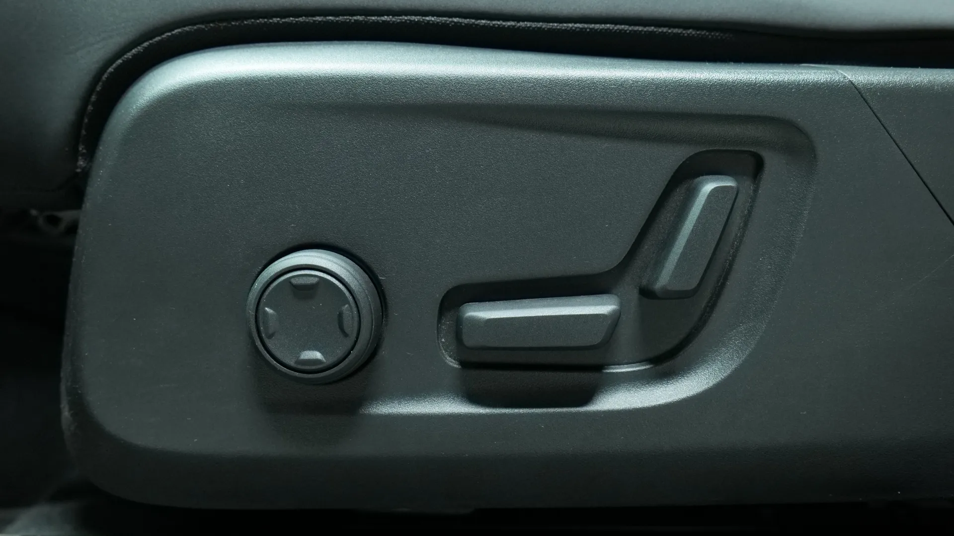 Autokuva 13 - SPK-248