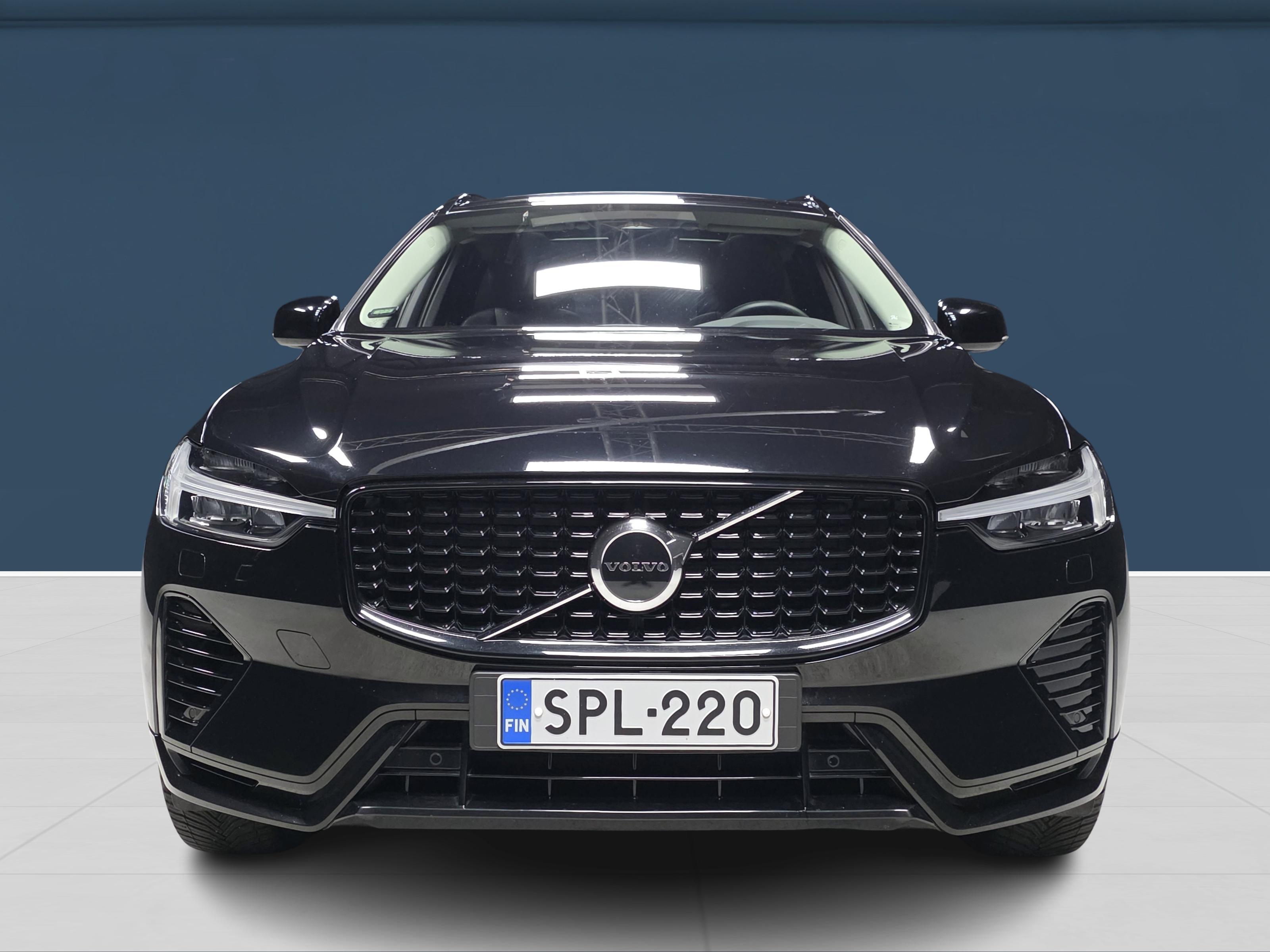 Volvo XC60 2023, photo 2/18