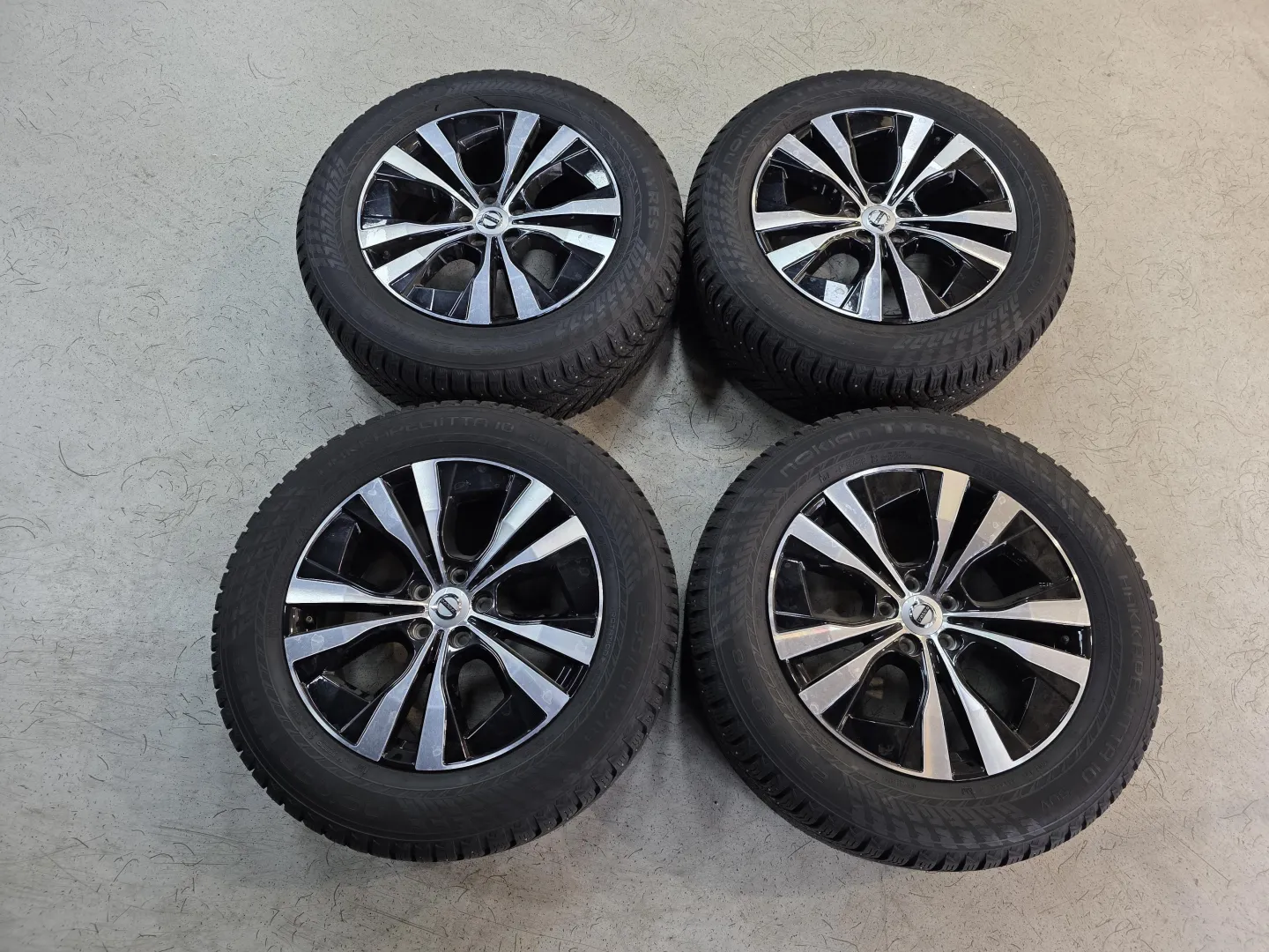 Autokuva 12 - SPL-220