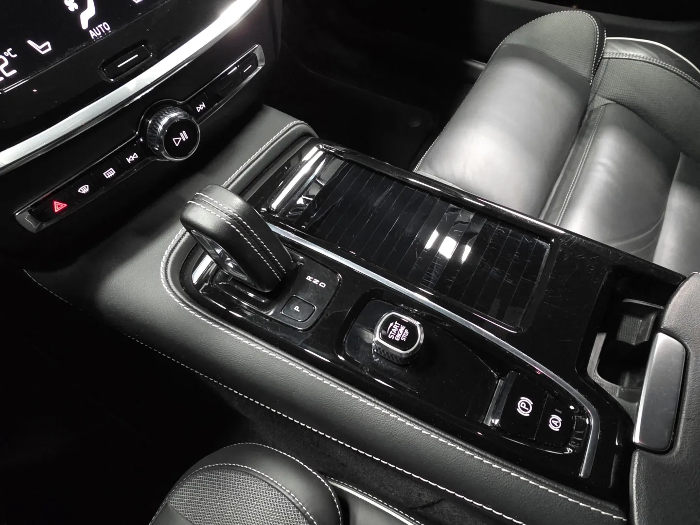 Autokuva 15 - SPS-227