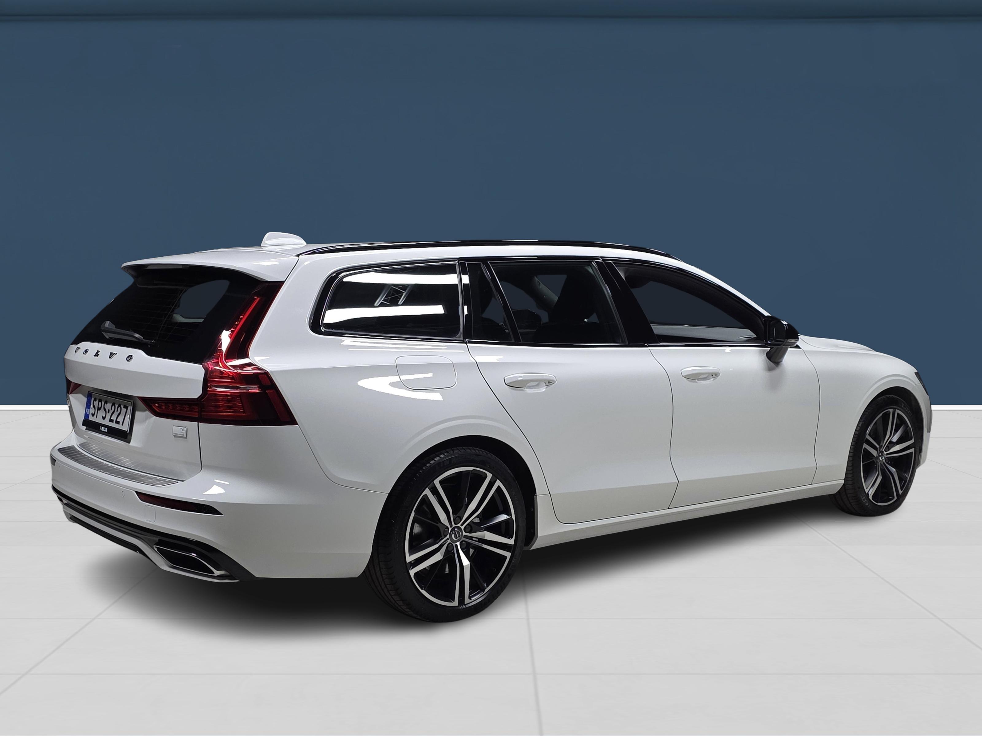 Volvo V60 2022, kuva 4/18