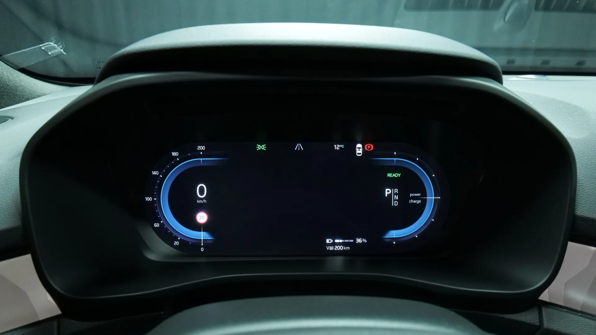 Autokuva 6 - SPU-377