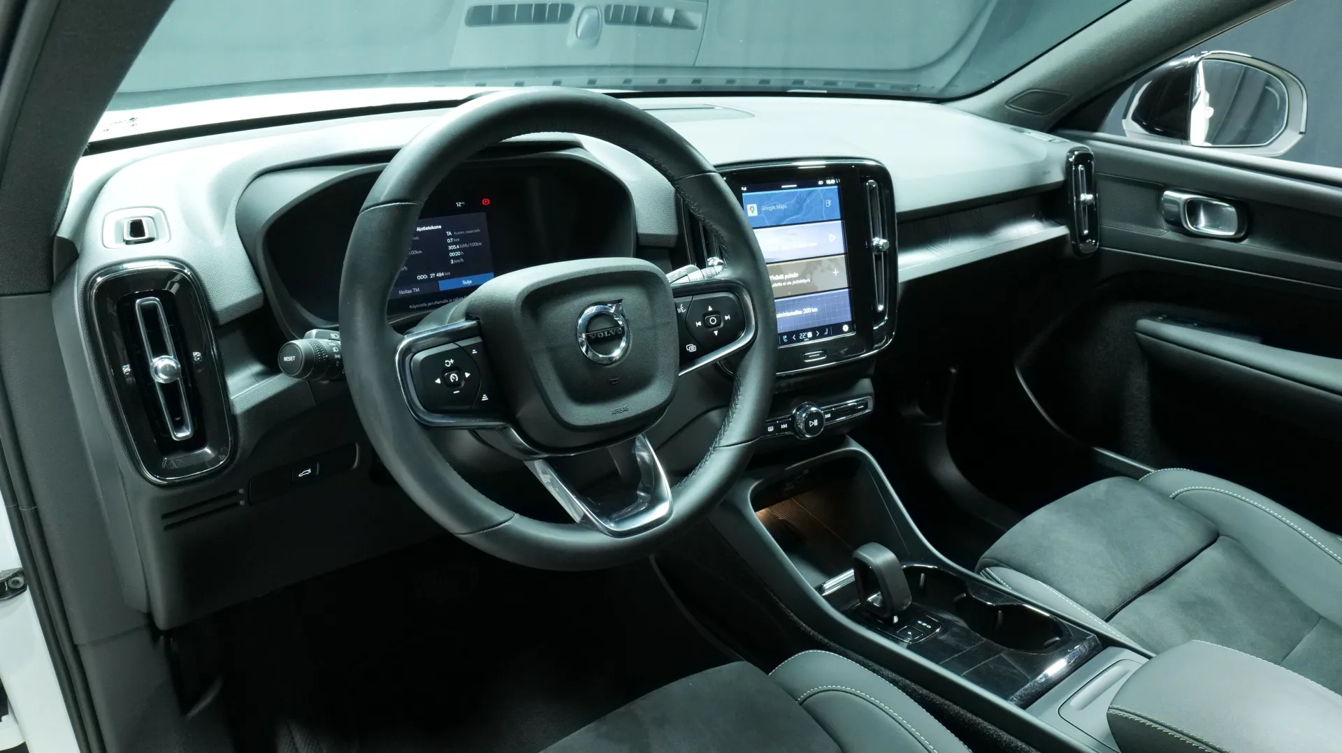 Autokuva 11 - SPU-377